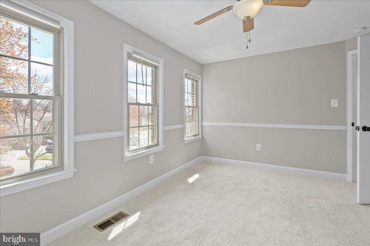 COUNTRY CREEK - Residential