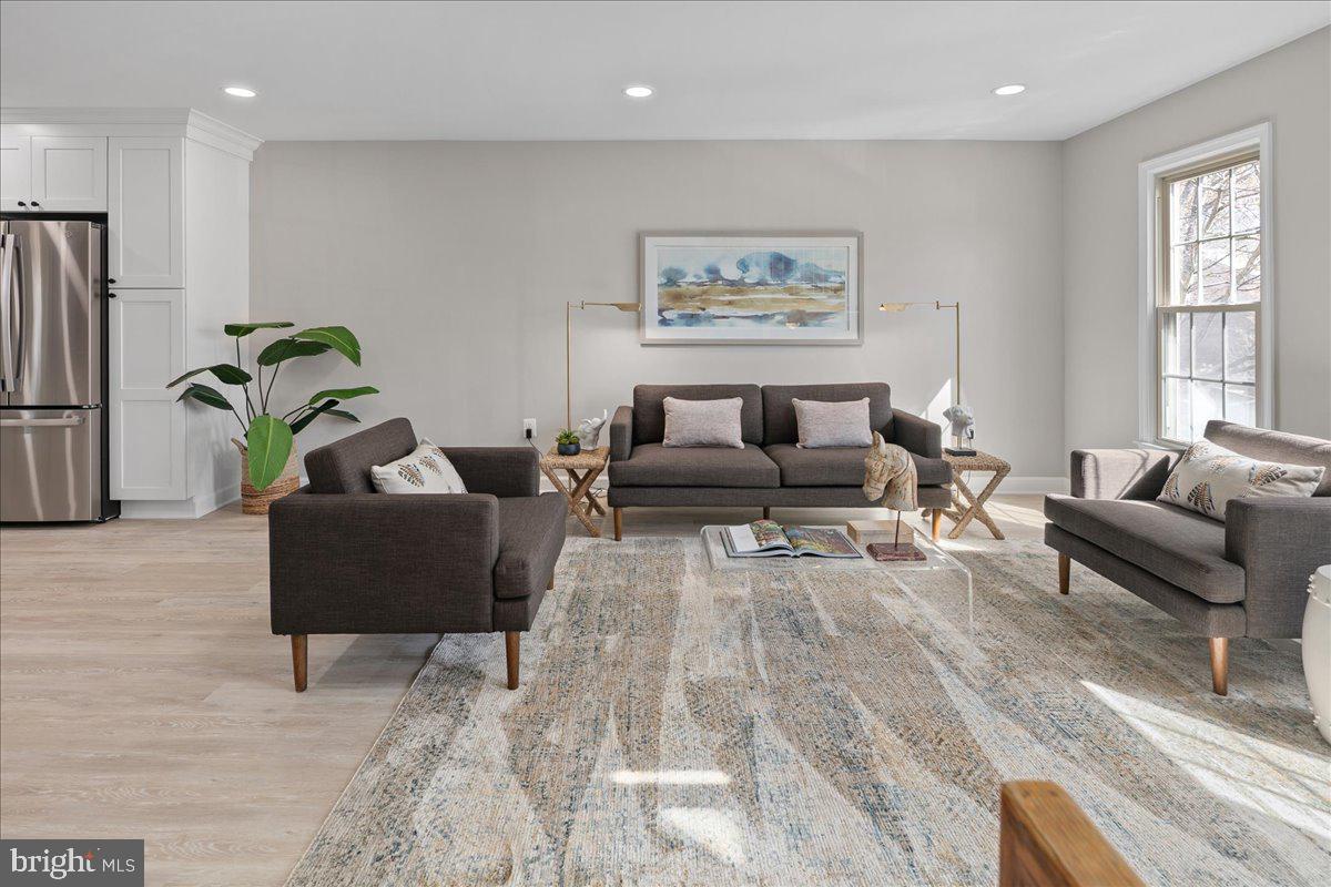 COUNTRY CREEK - Residential