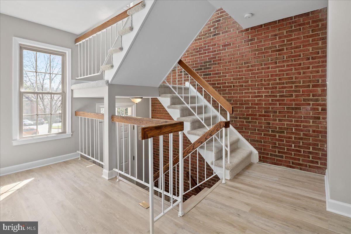 COUNTRY CREEK - Residential