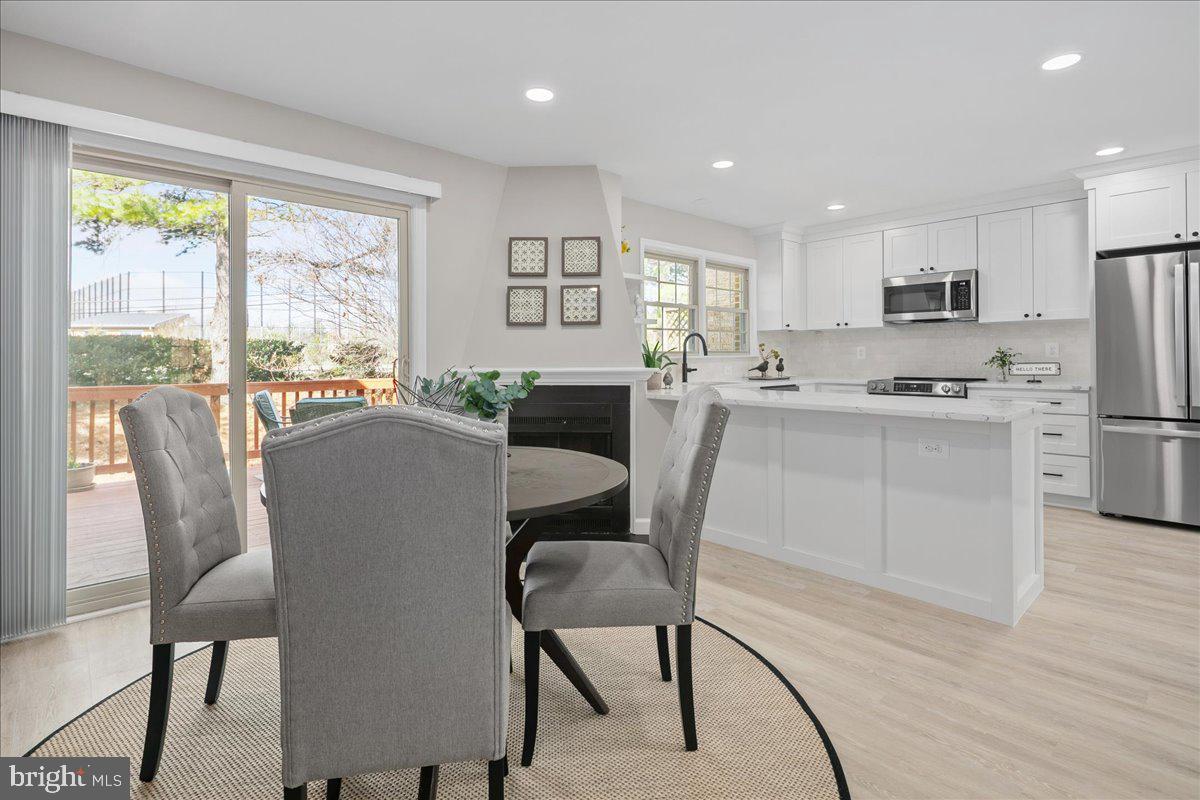 COUNTRY CREEK - Residential