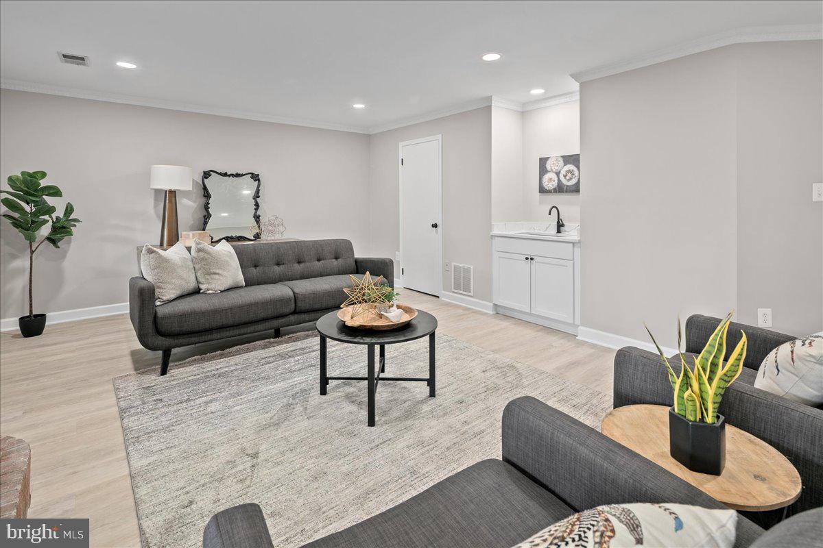 COUNTRY CREEK - Residential