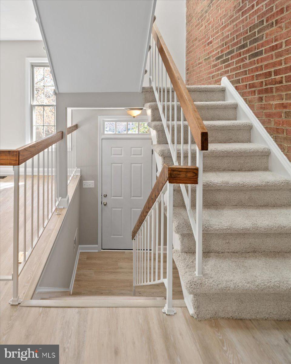 COUNTRY CREEK - Residential