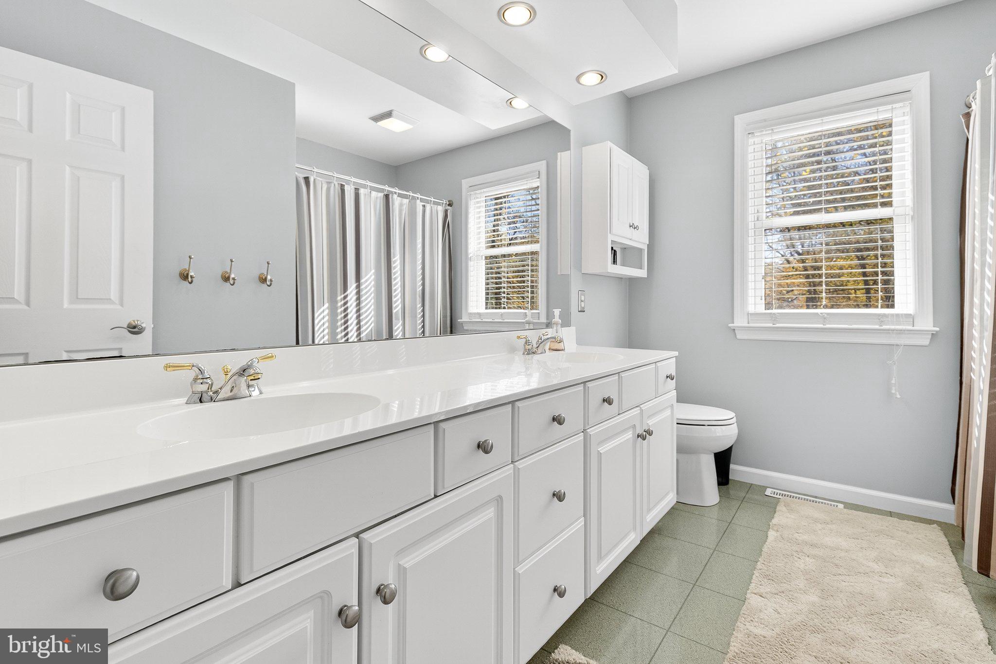 SENTRY WOODS - Residential