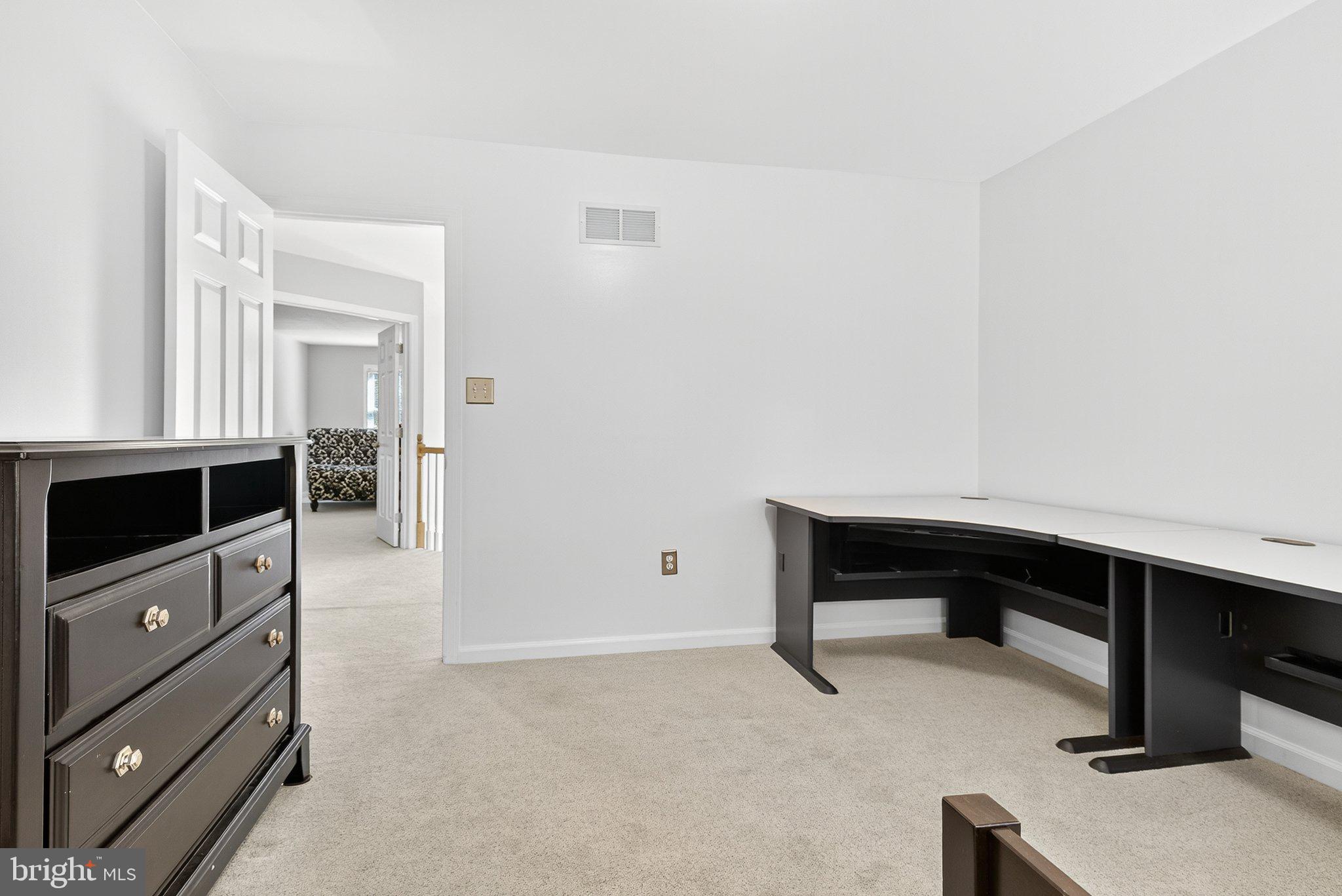 SENTRY WOODS - Residential