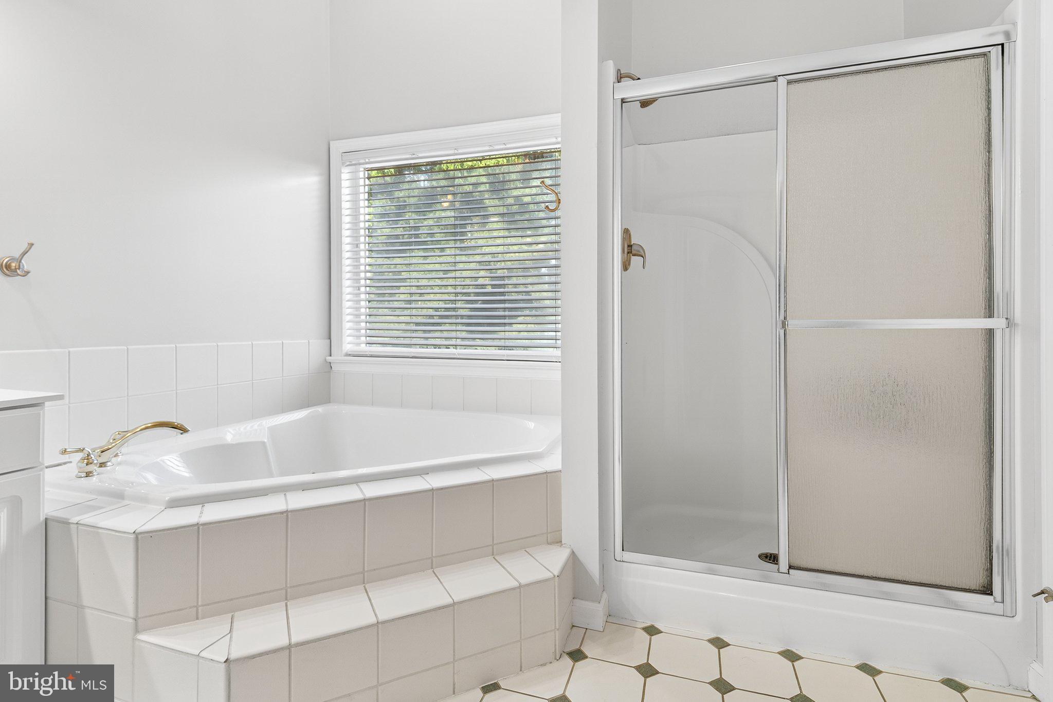 SENTRY WOODS - Residential