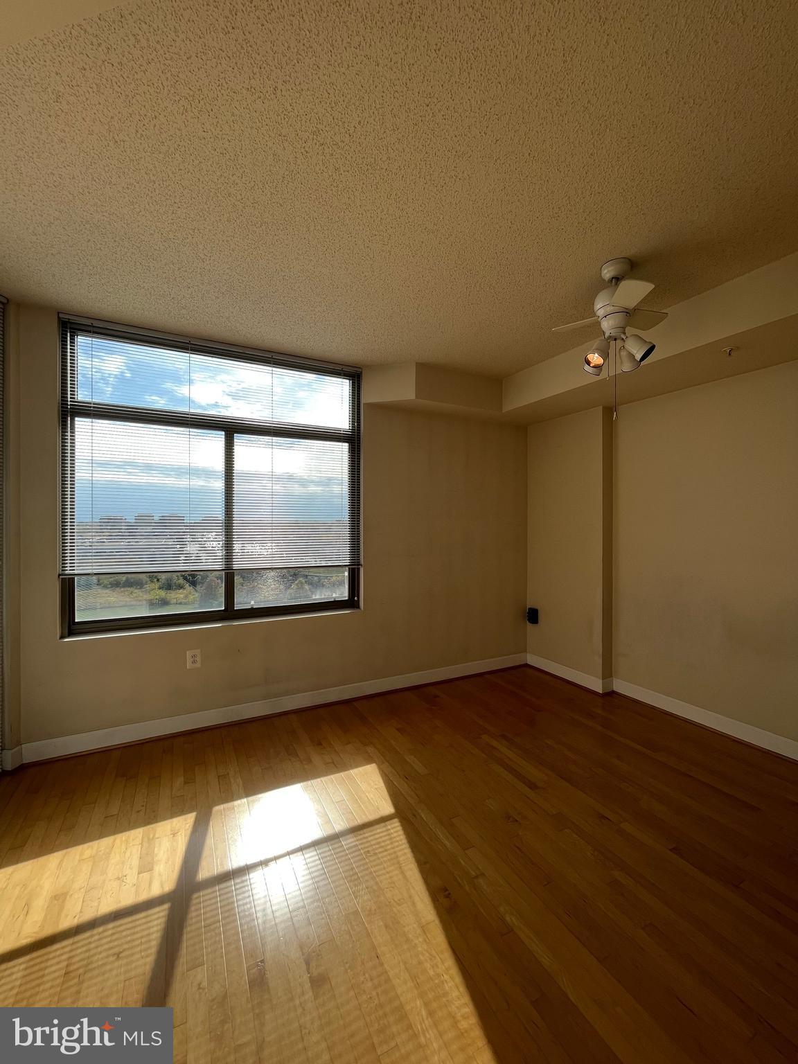 ECLIPSE ON CENTER PARK - Residential Lease