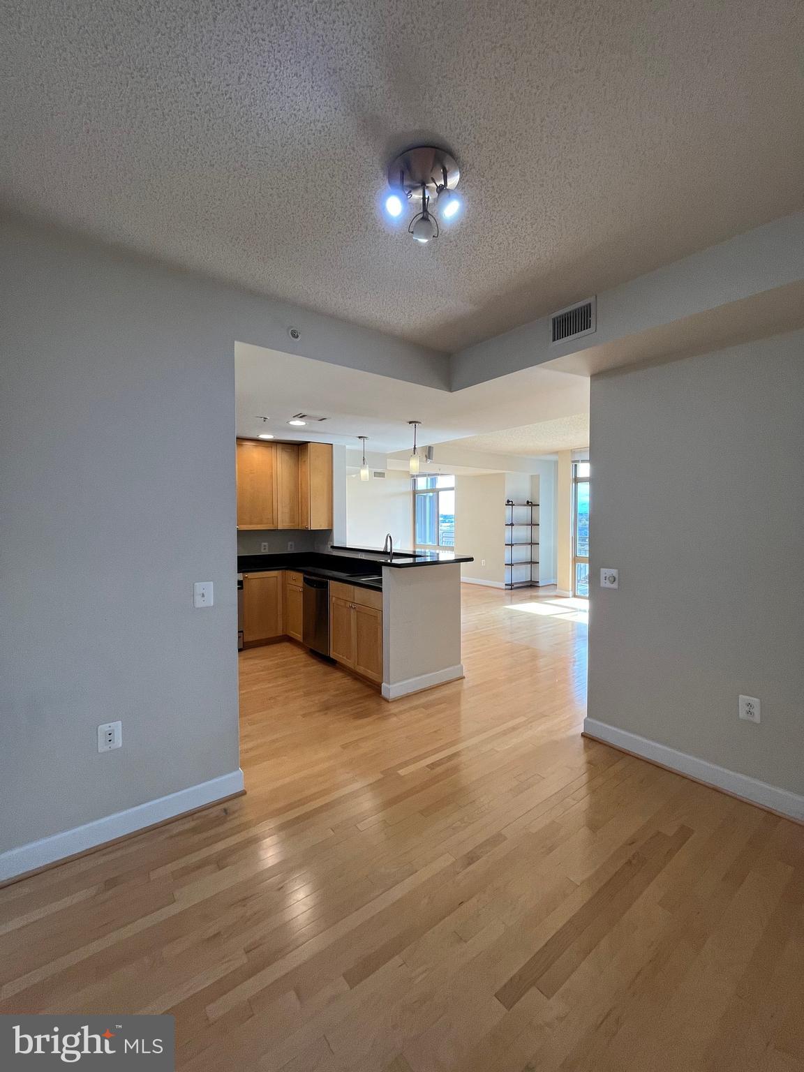 ECLIPSE ON CENTER PARK - Residential Lease