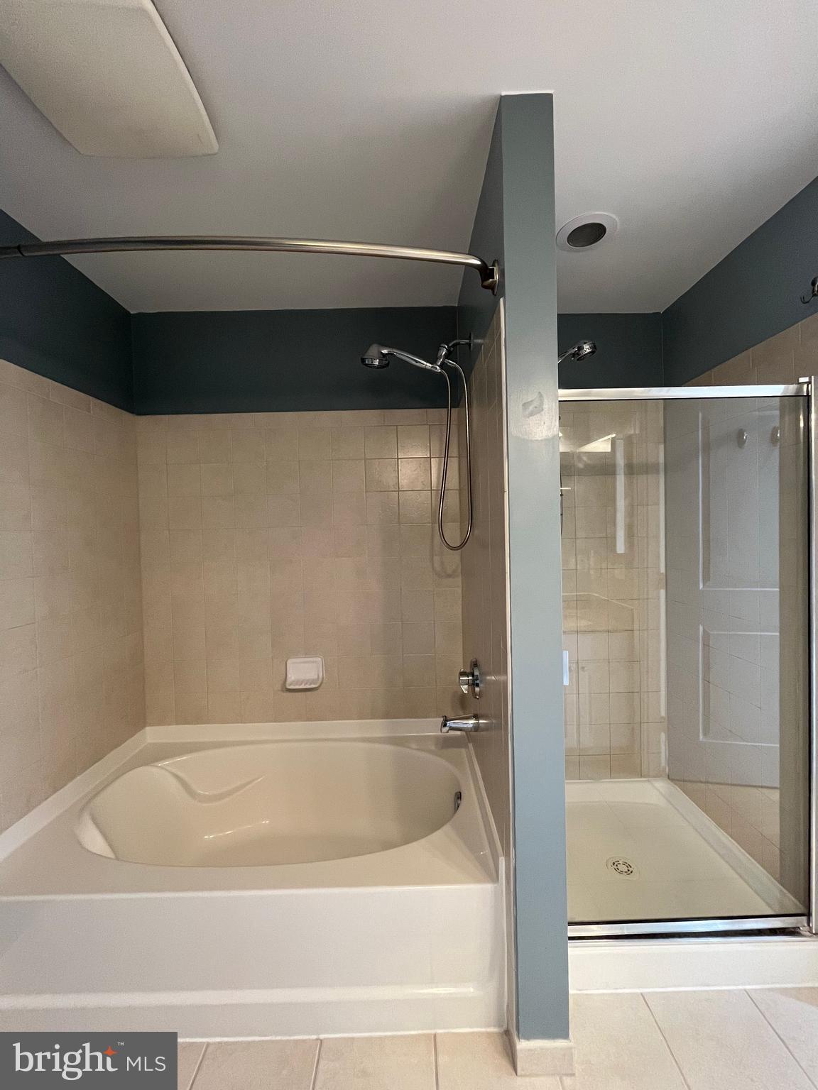 ECLIPSE ON CENTER PARK - Residential Lease