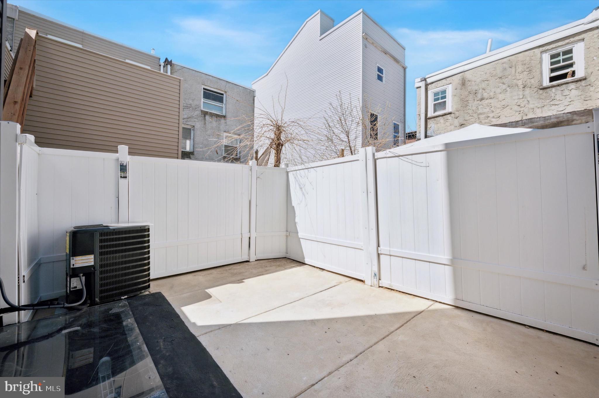 PHILADELPHIA - Residential