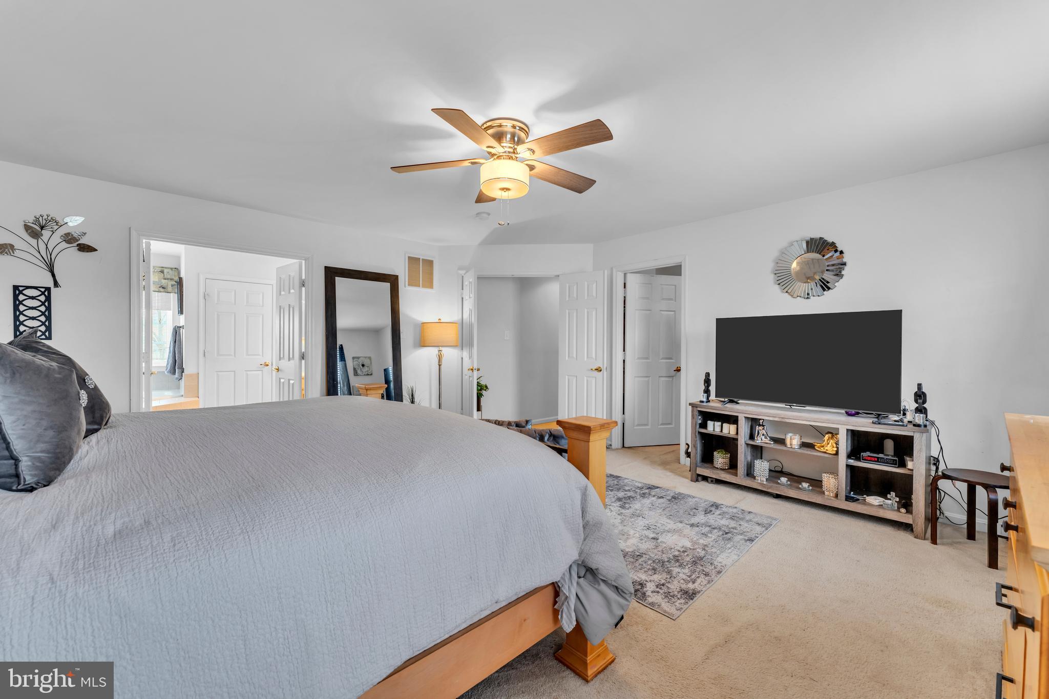 STONE MANOR - Residential