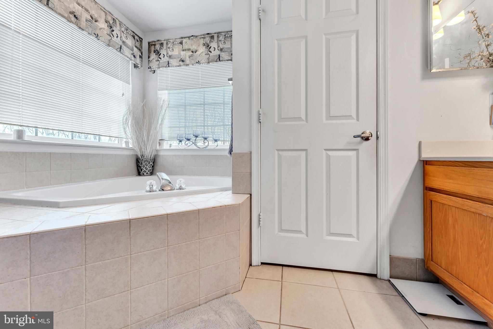 STONE MANOR - Residential