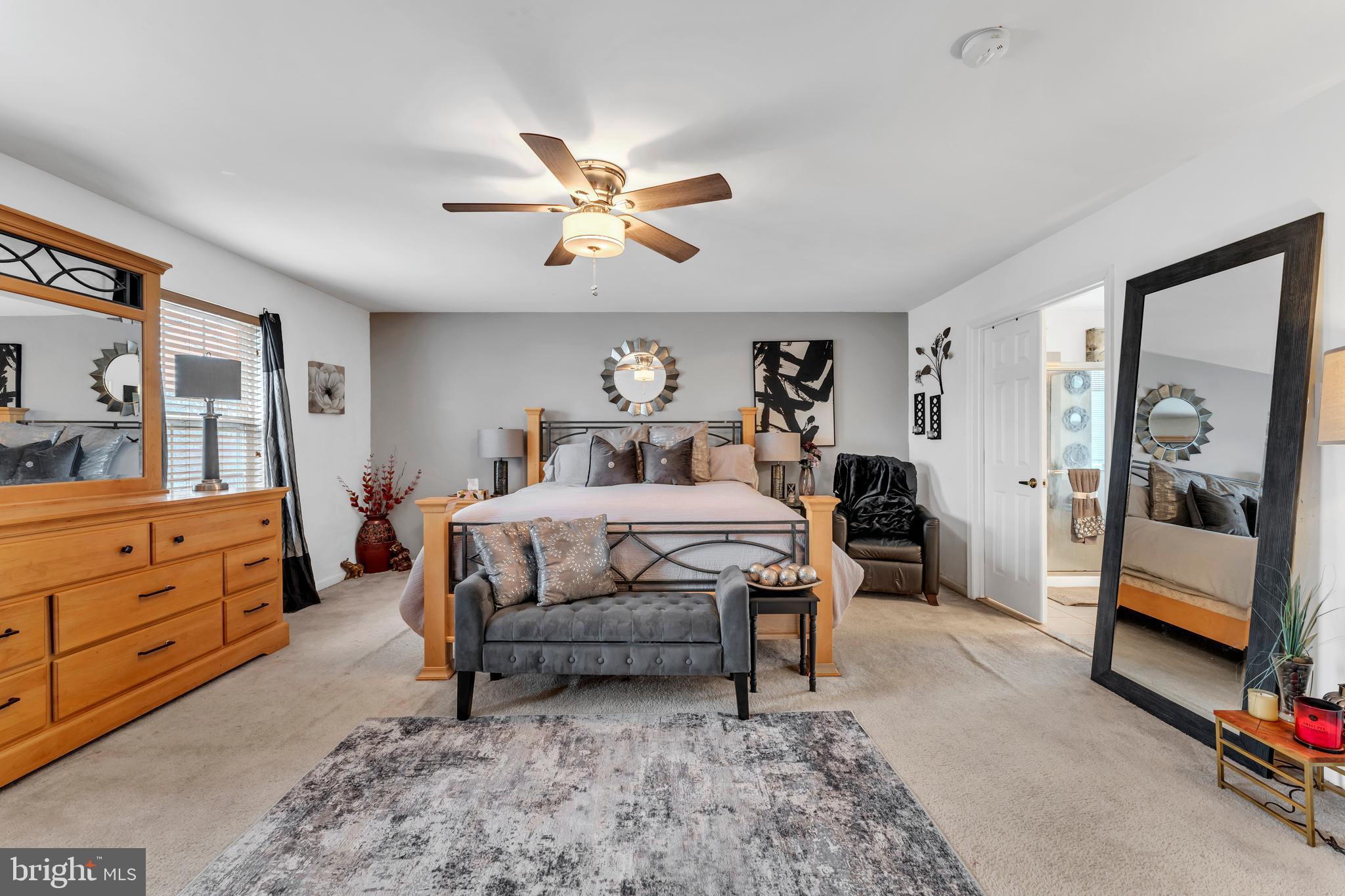 STONE MANOR - Residential