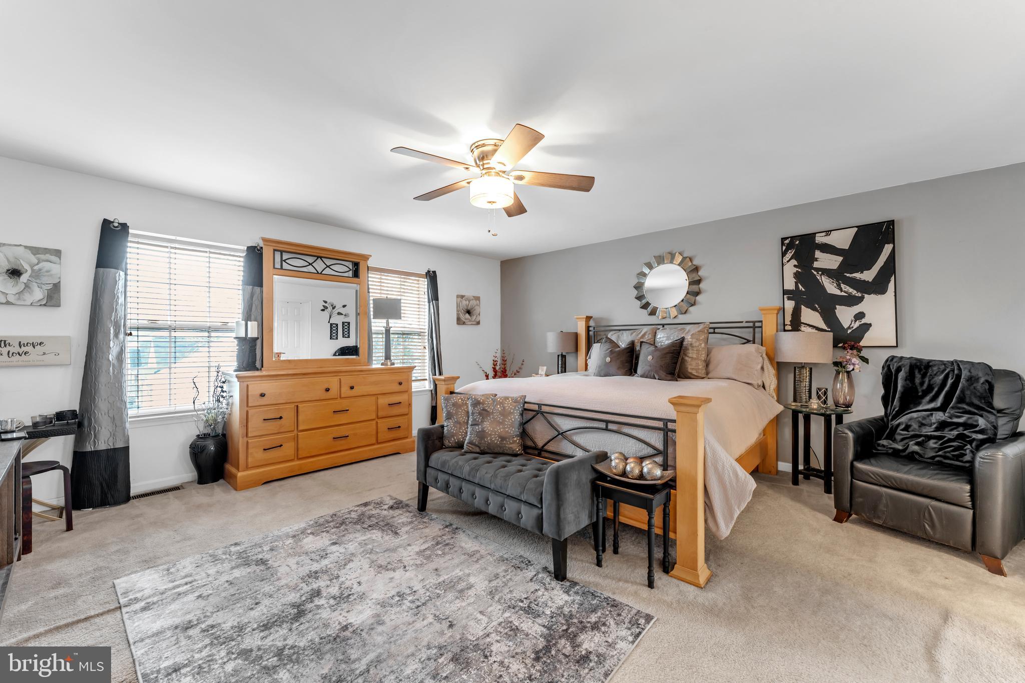 STONE MANOR - Residential