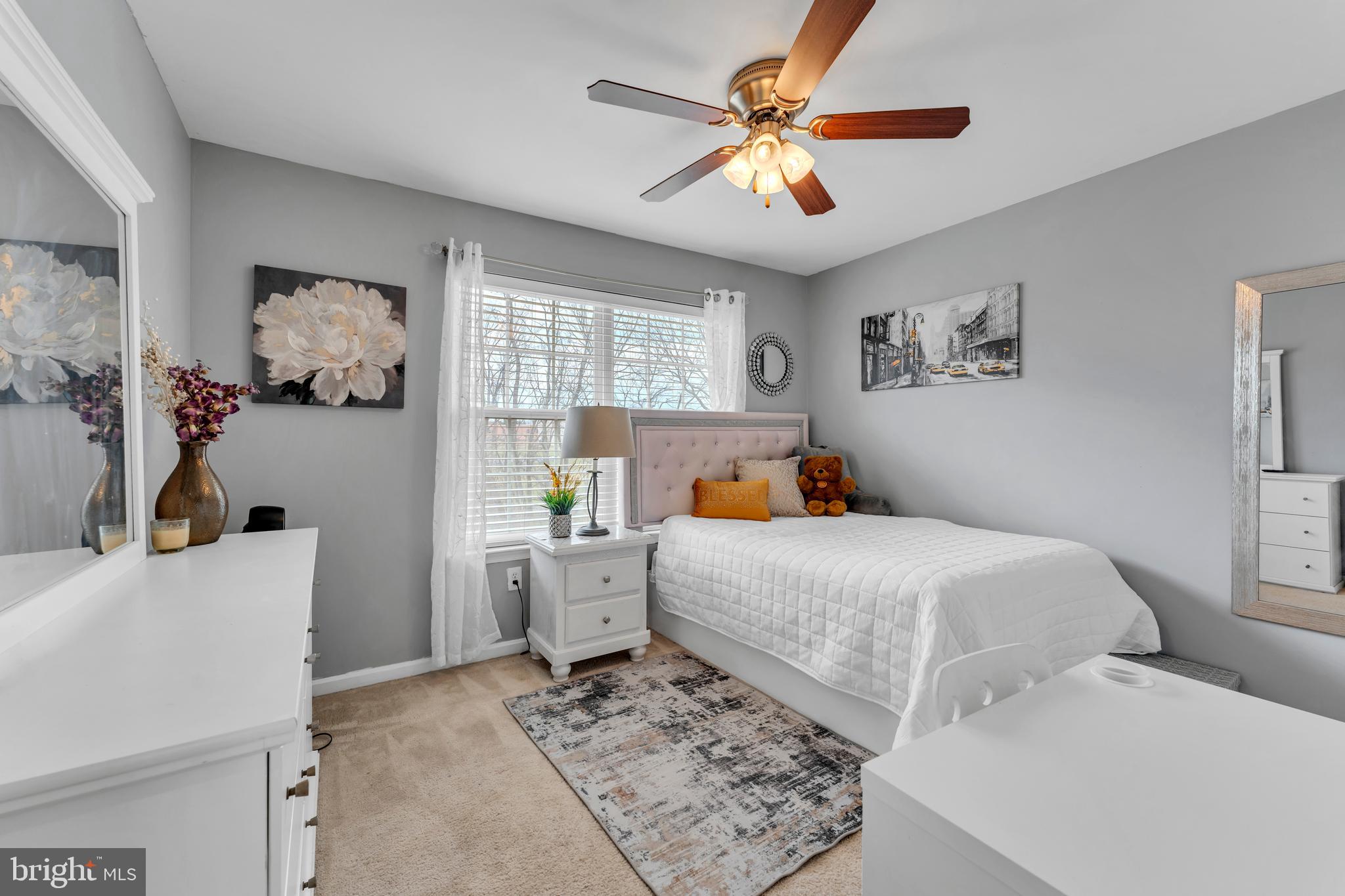 STONE MANOR - Residential