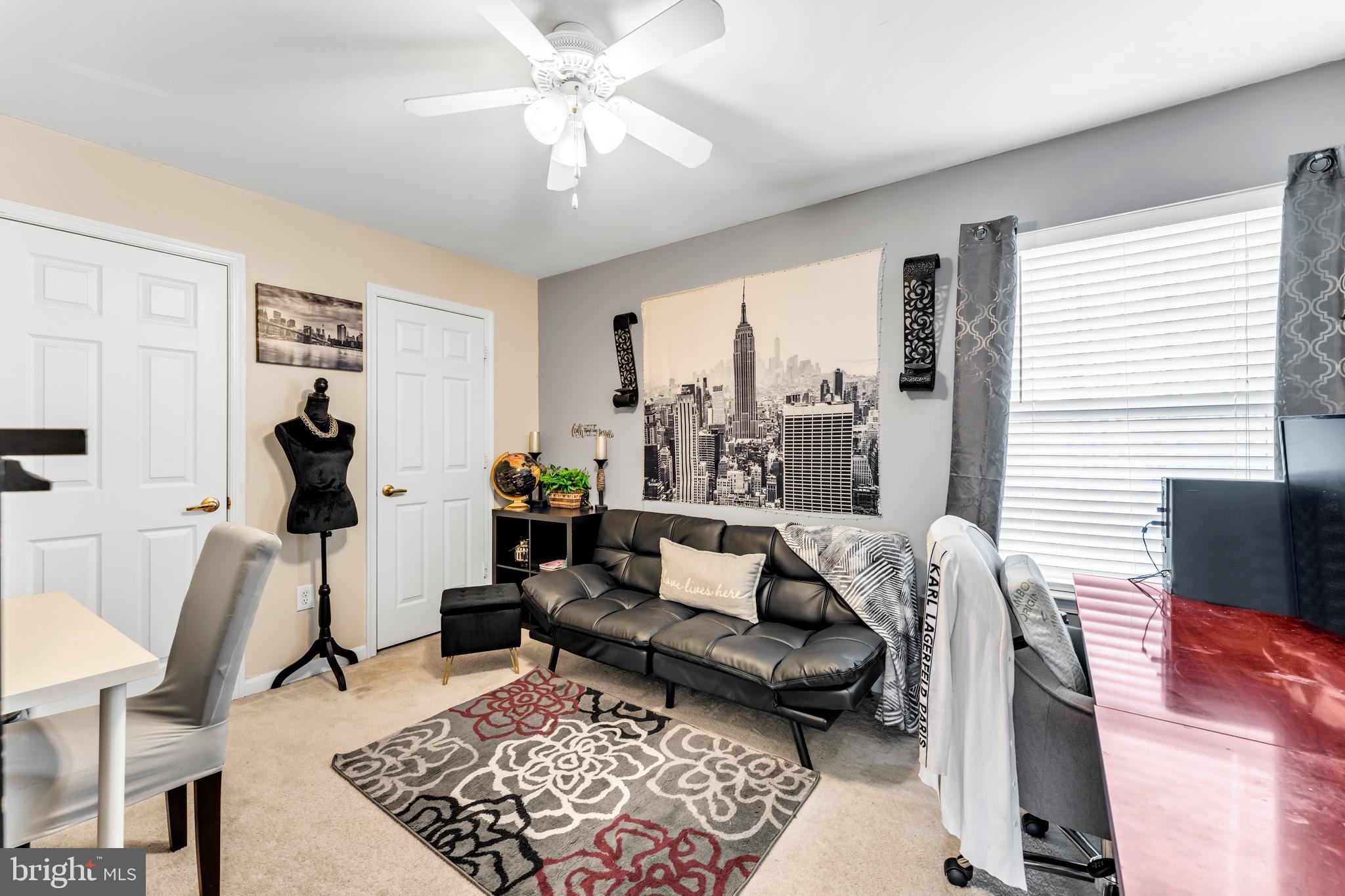 STONE MANOR - Residential