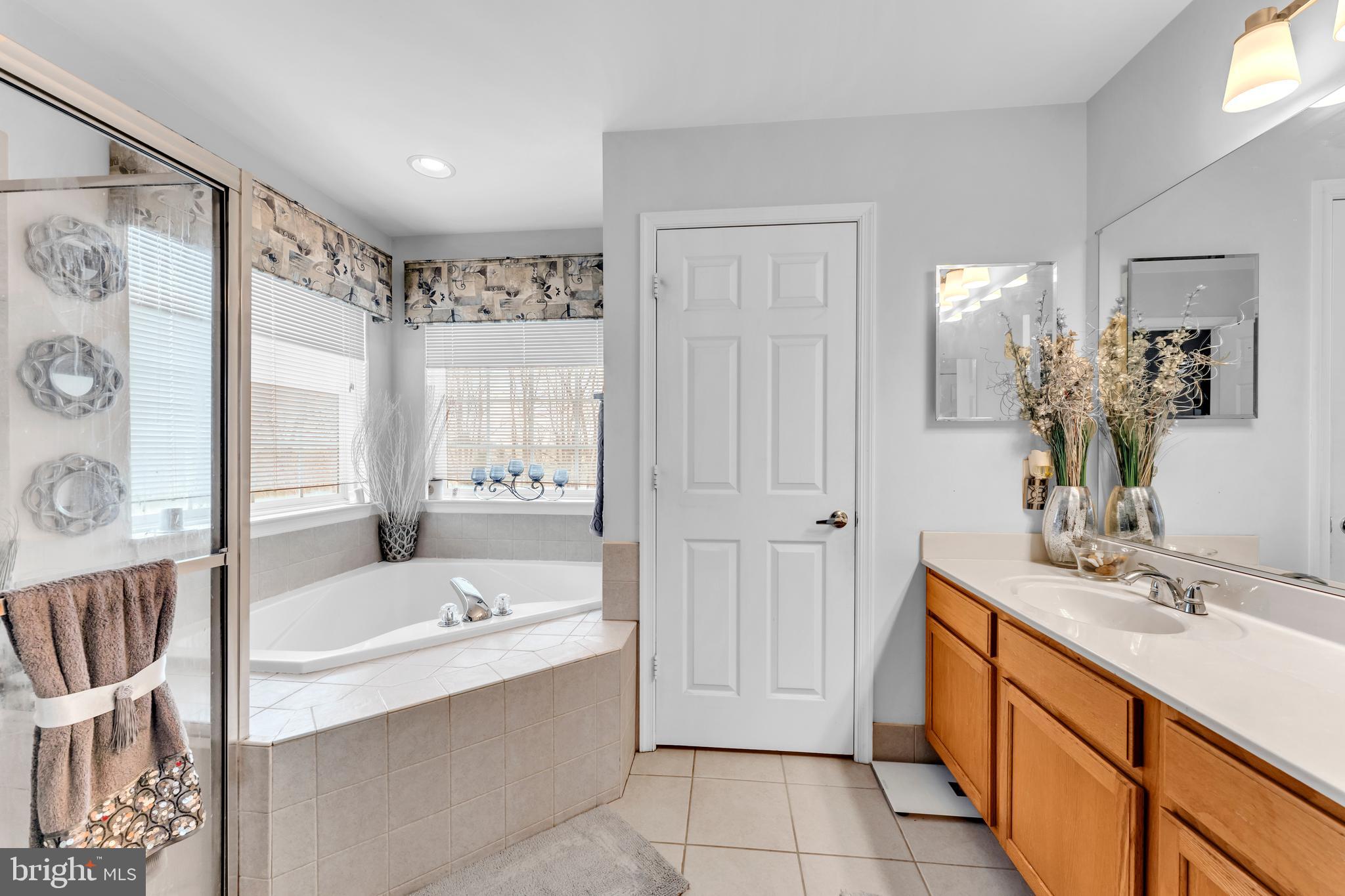 STONE MANOR - Residential