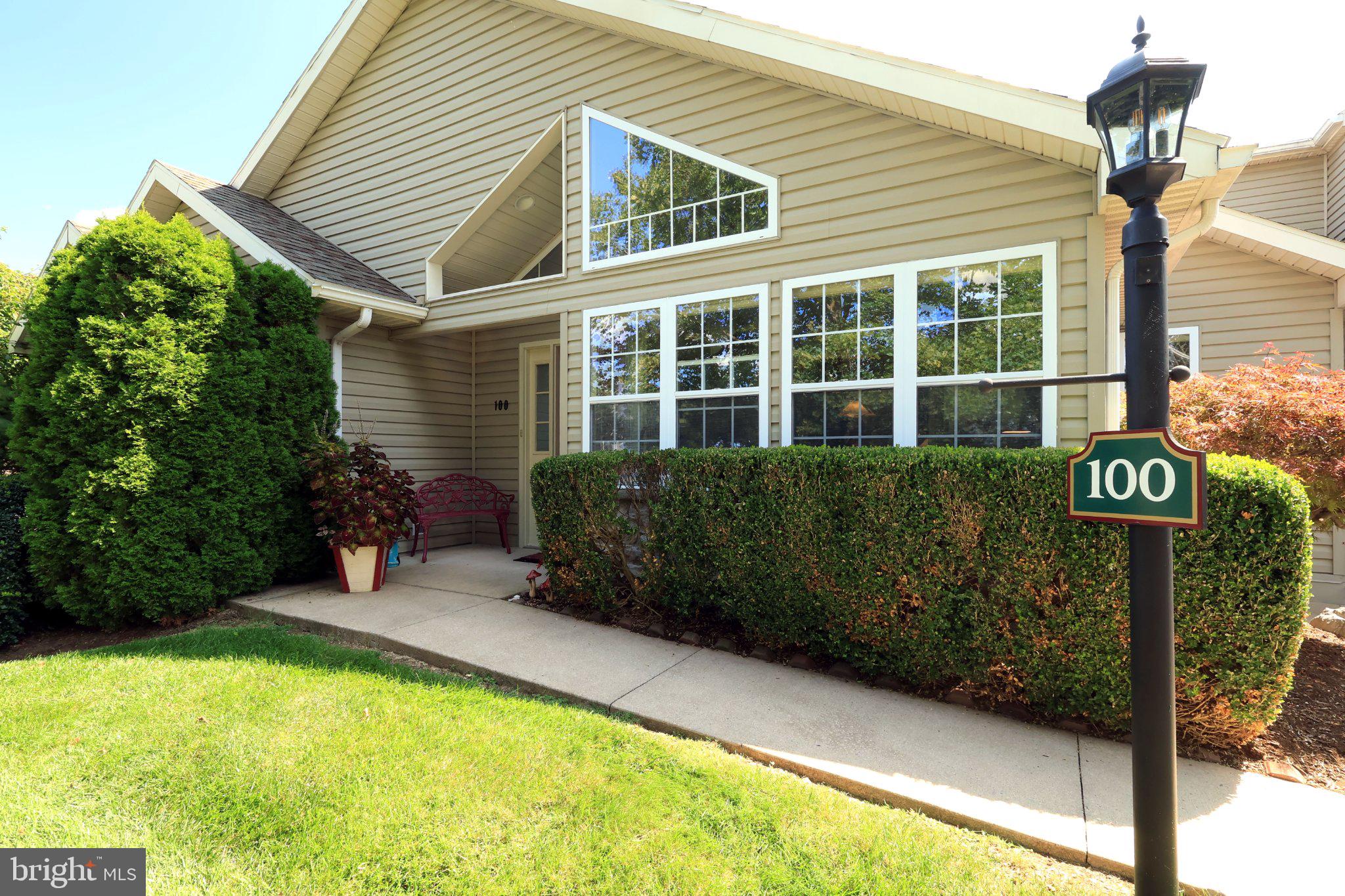 100 WELLINGTON DRIVE