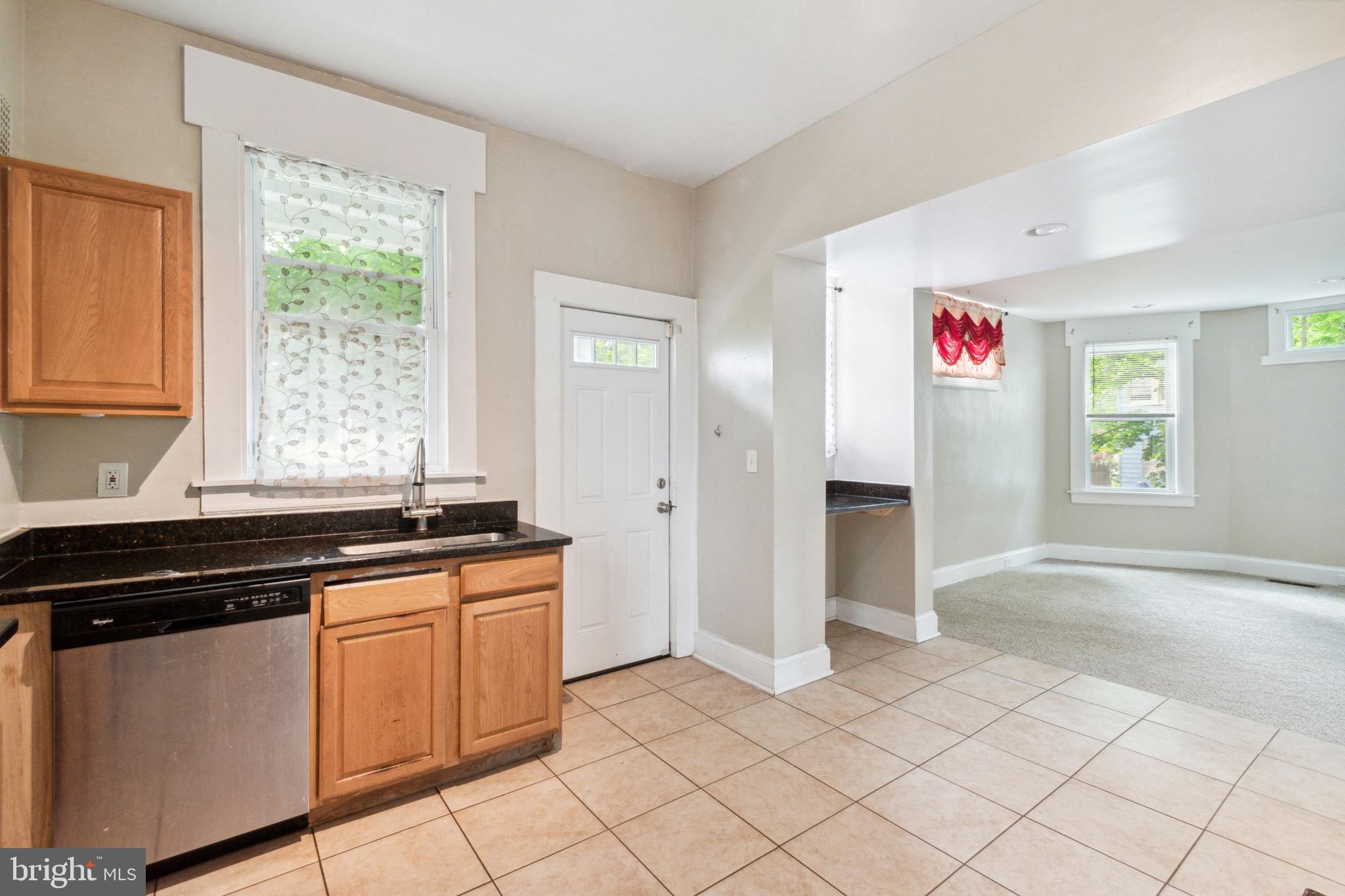 GARWYN OAKS - Residential