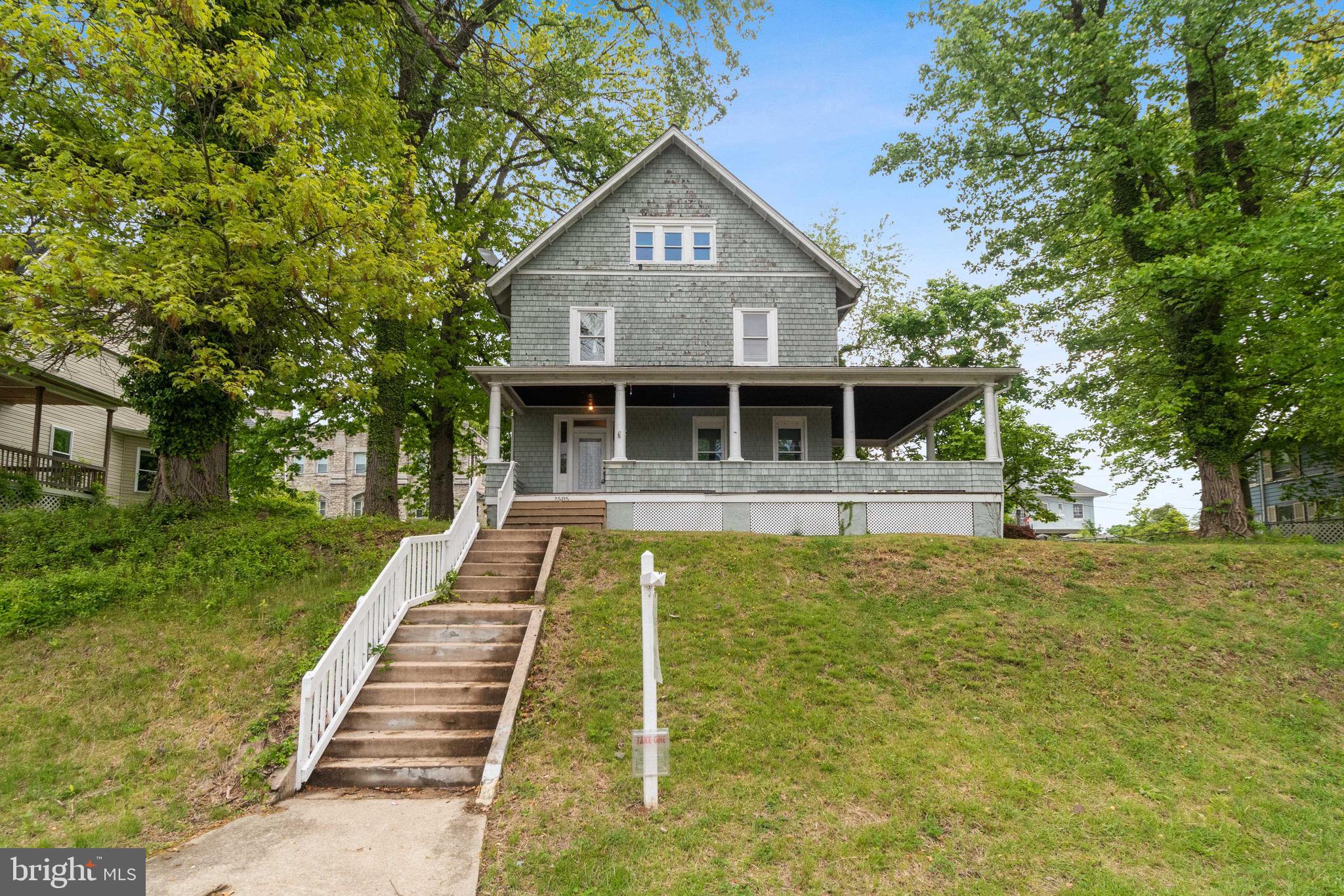 GARWYN OAKS - Residential