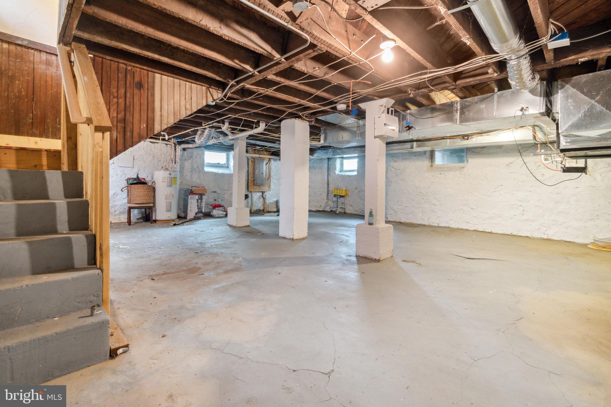 GARWYN OAKS - Residential