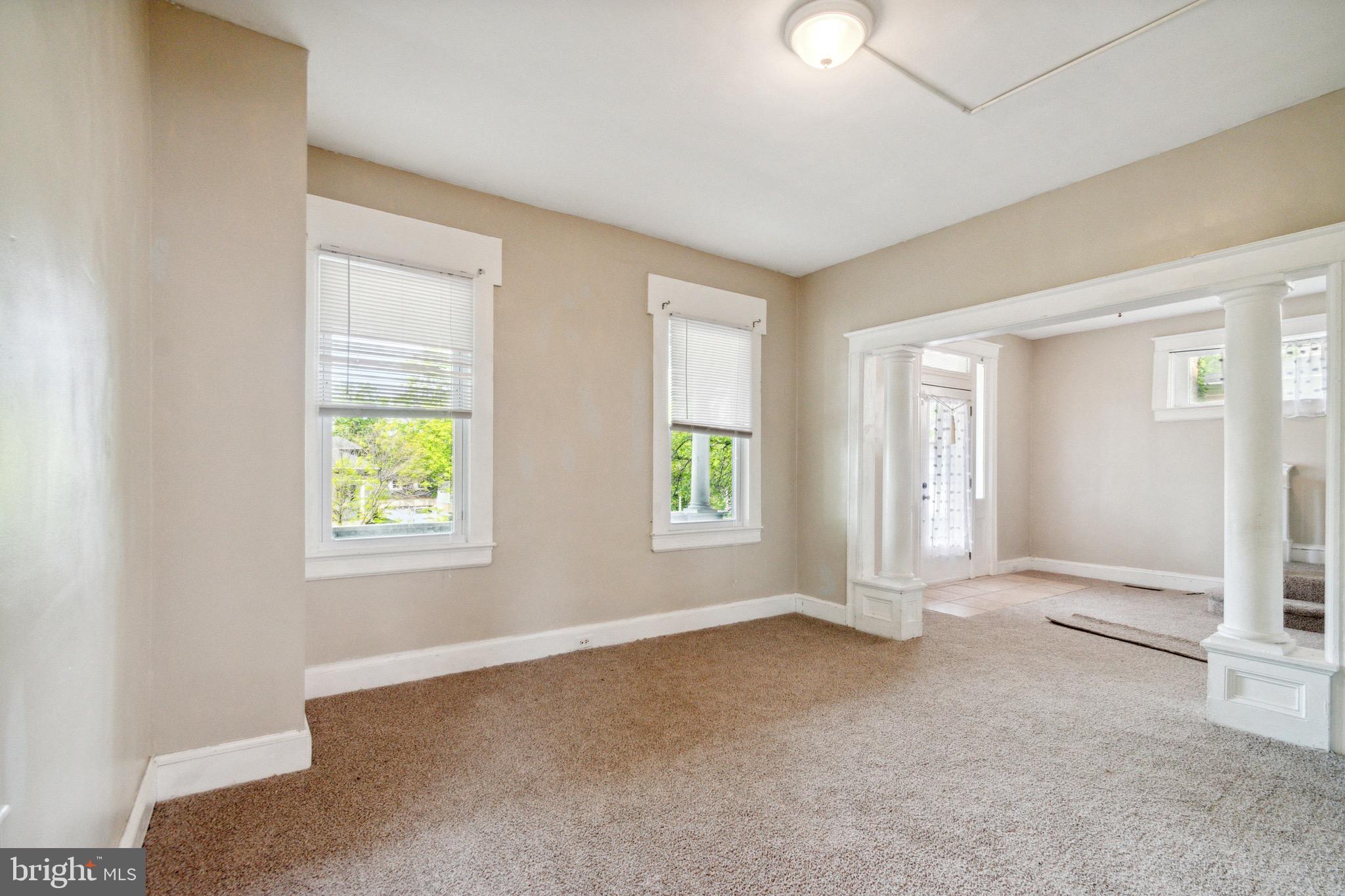 GARWYN OAKS - Residential