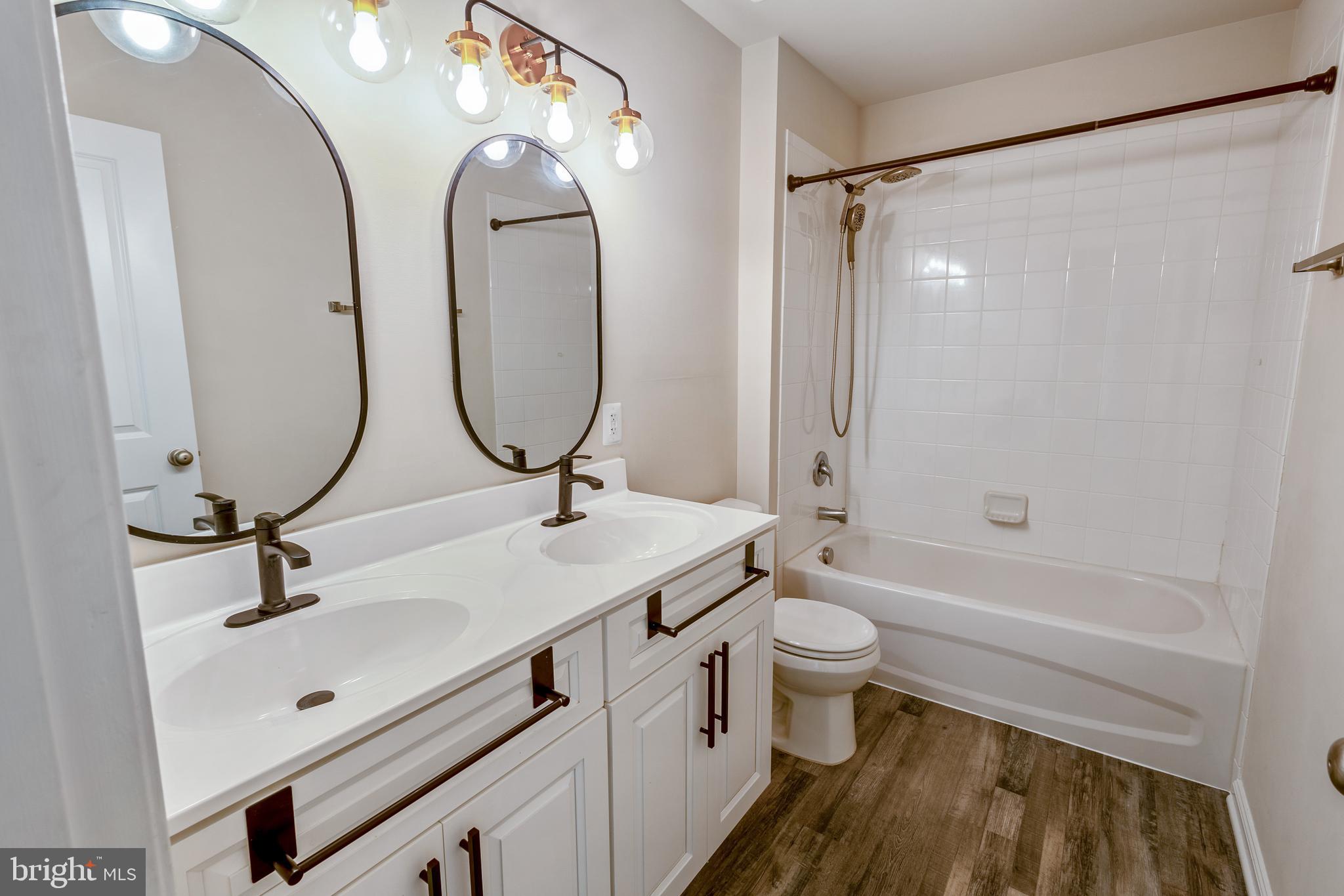 SHELLFIELD SHORES - Residential