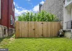 312 W RUSCOMB STREET
