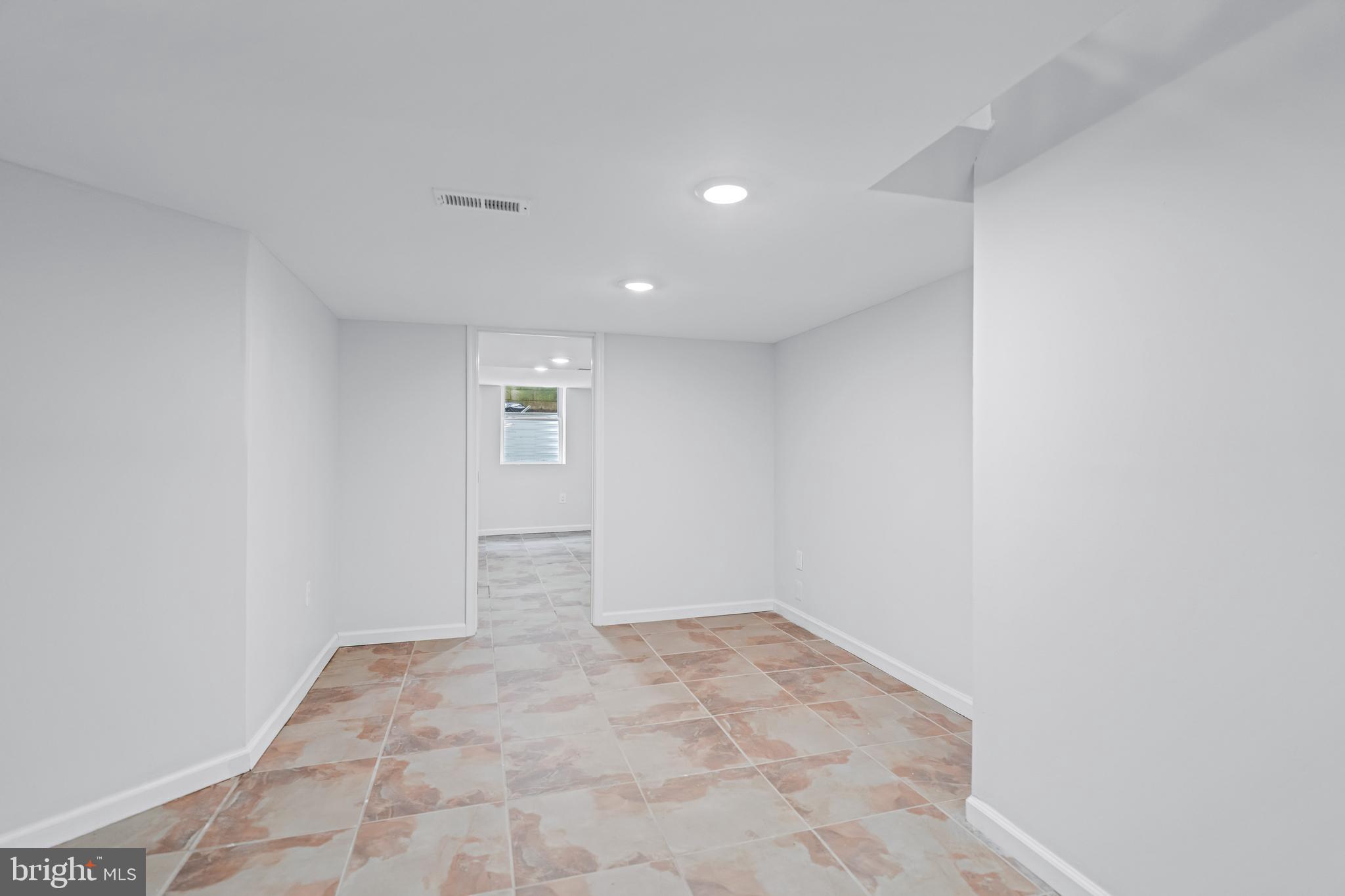 GRADUATE HOSPITAL - Residential Income