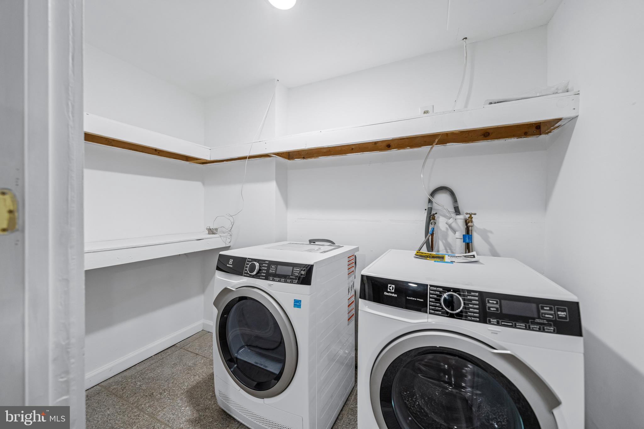 GRADUATE HOSPITAL - Residential Income