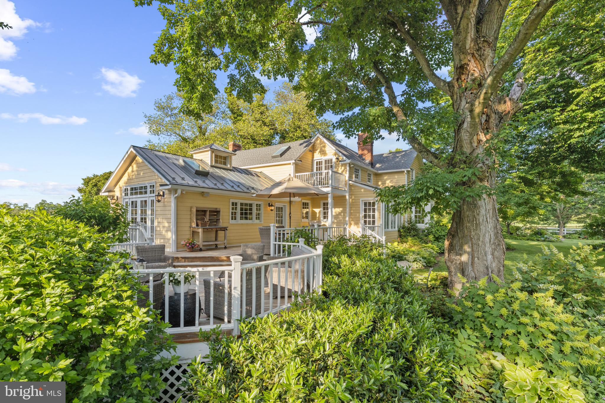 MY LADY'S MANOR - Farm