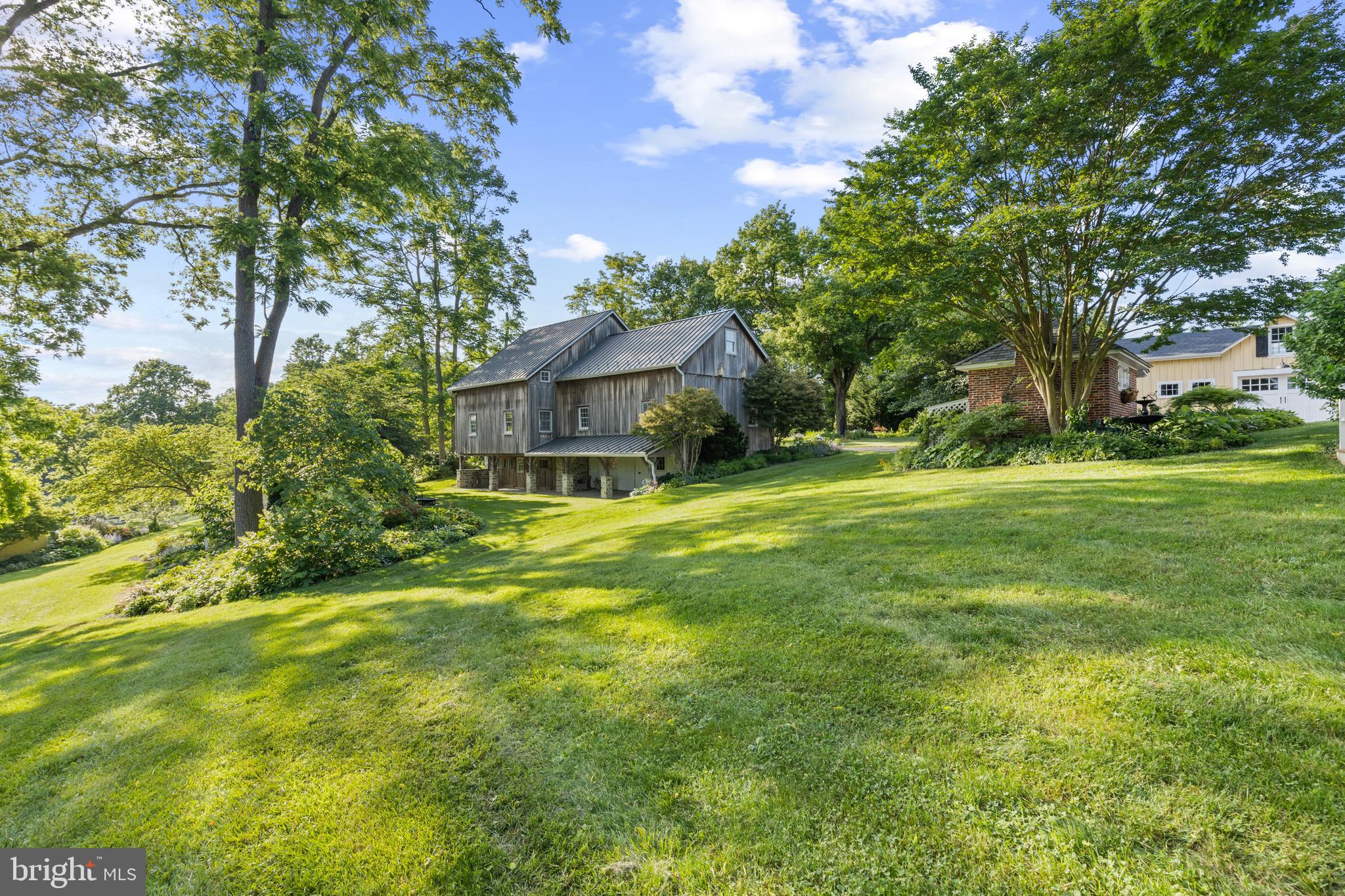 MY LADY'S MANOR - Farm