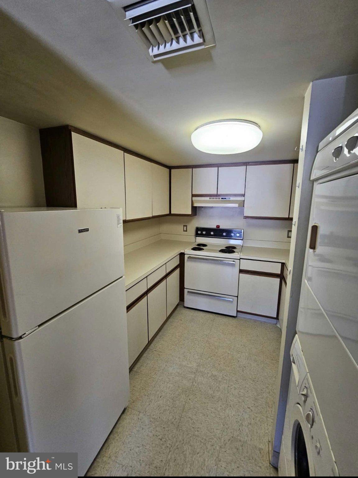 350 MAIN STREET 203