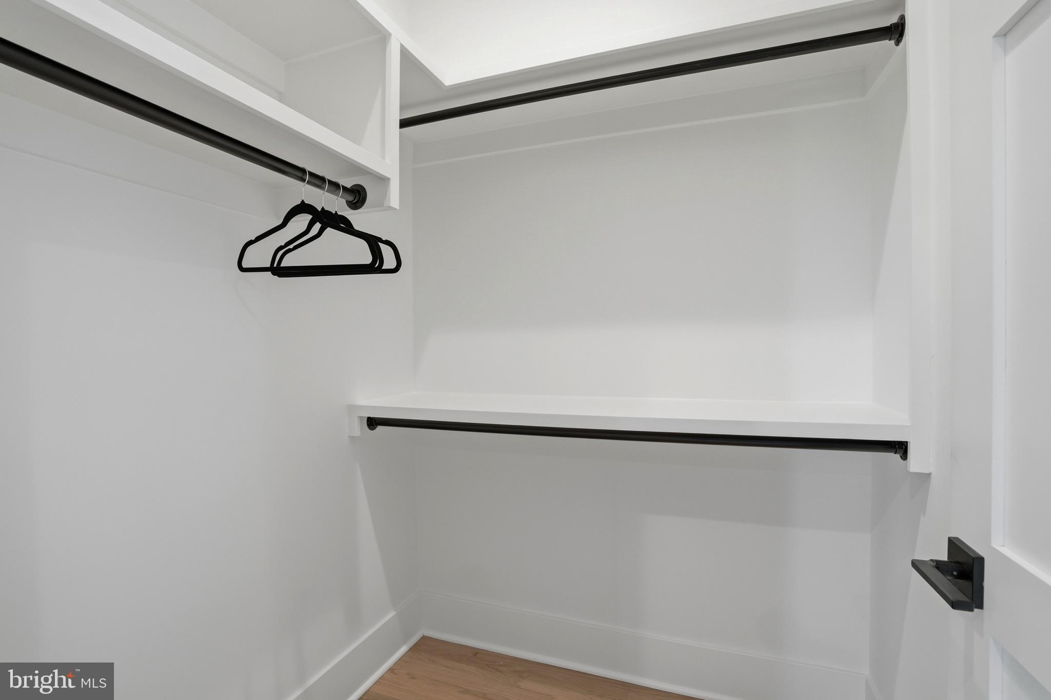 PIMMIT VIEW - Residential