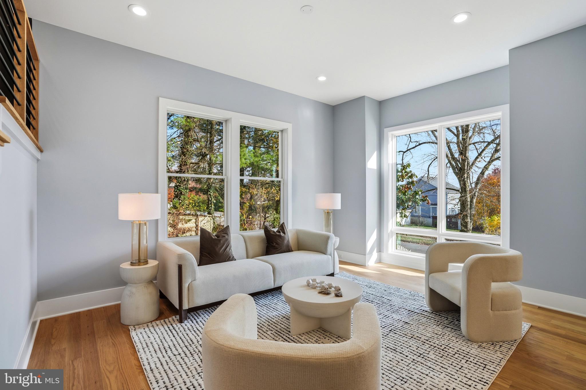 PIMMIT VIEW - Residential