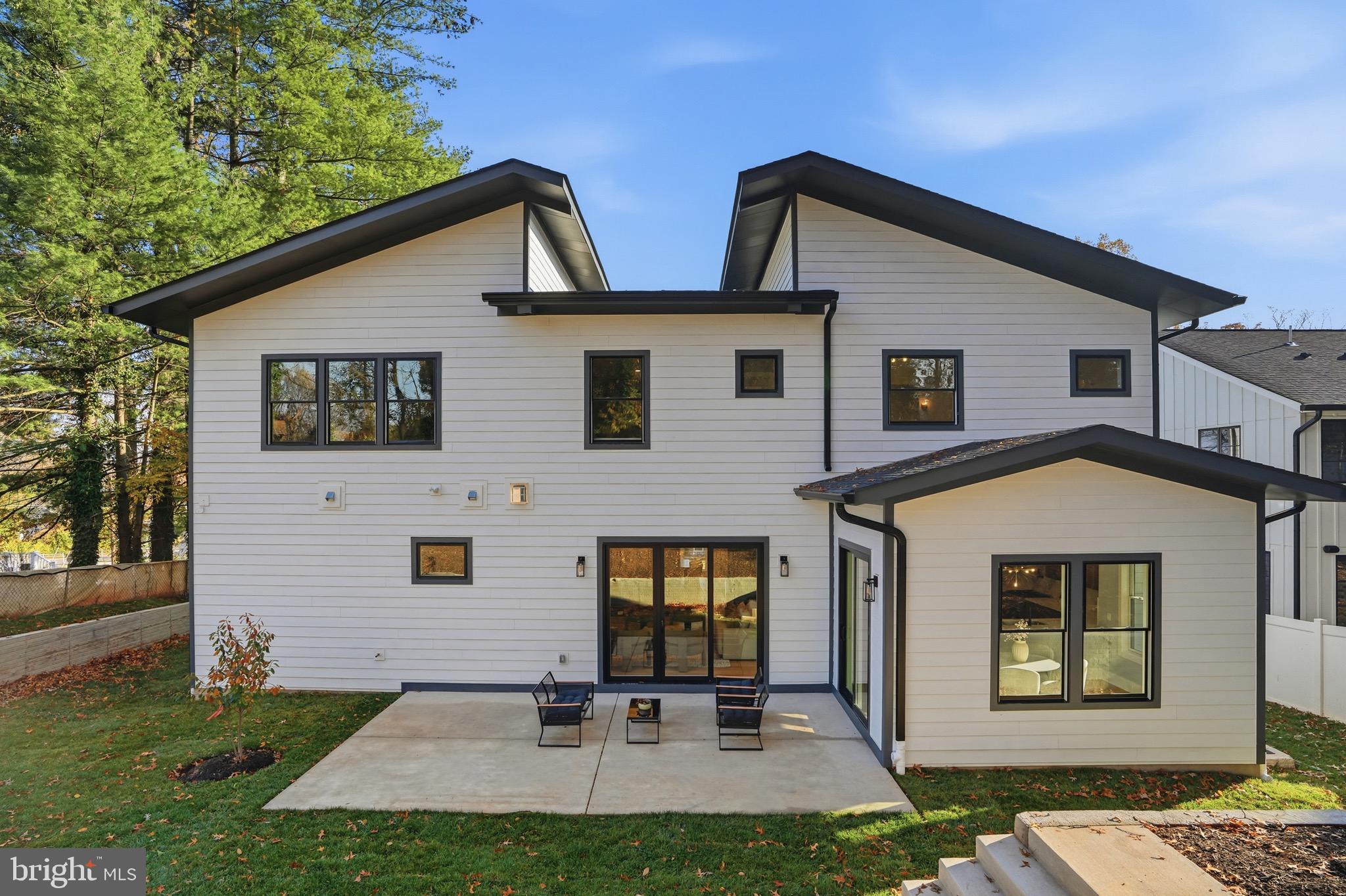 PIMMIT VIEW - Residential