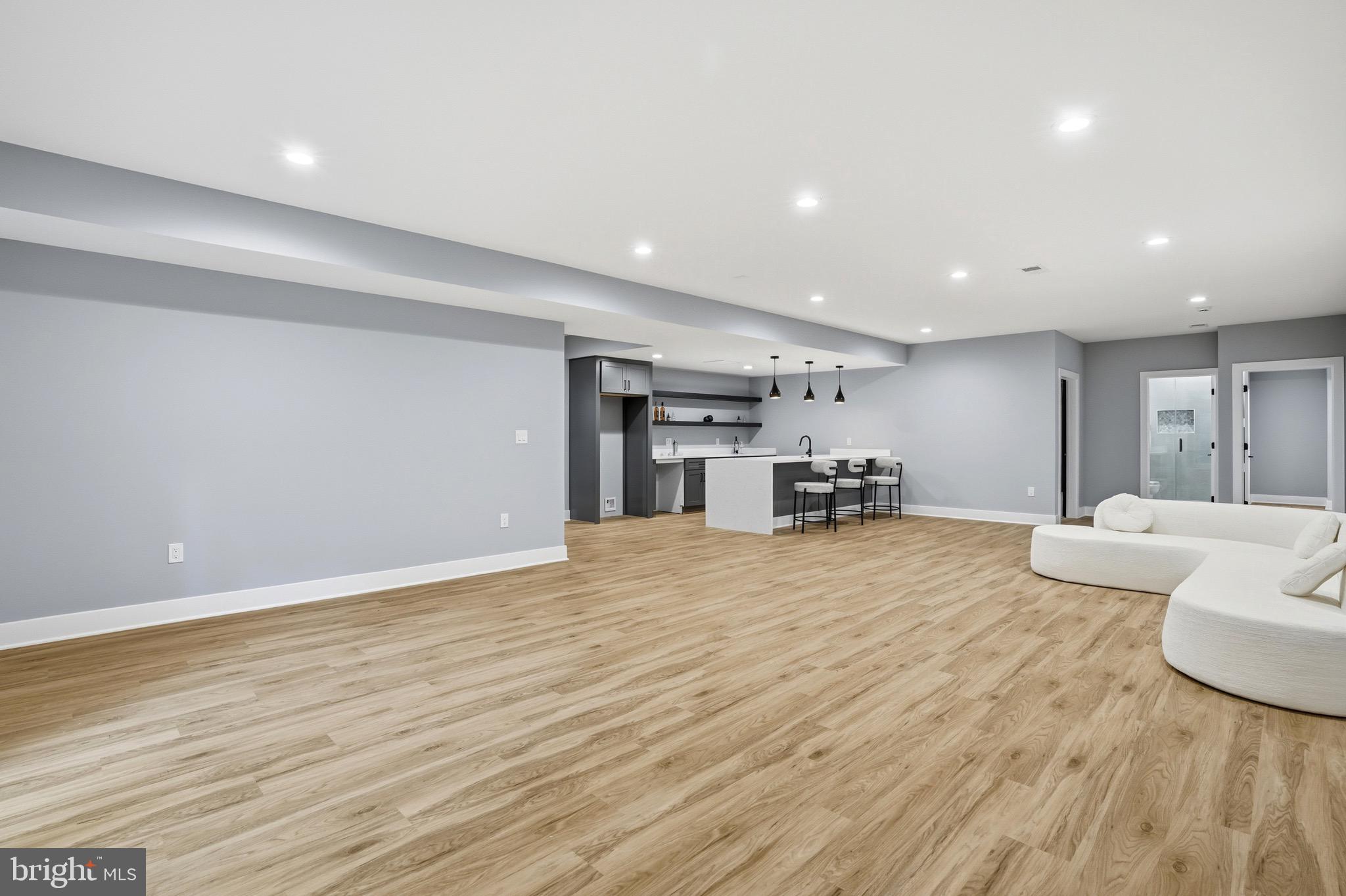 PIMMIT VIEW - Residential