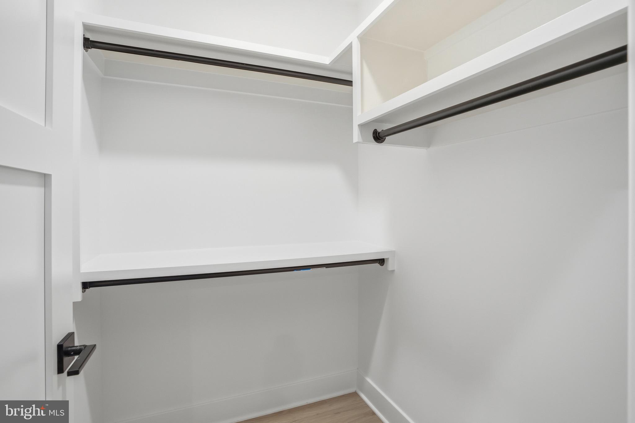 PIMMIT VIEW - Residential