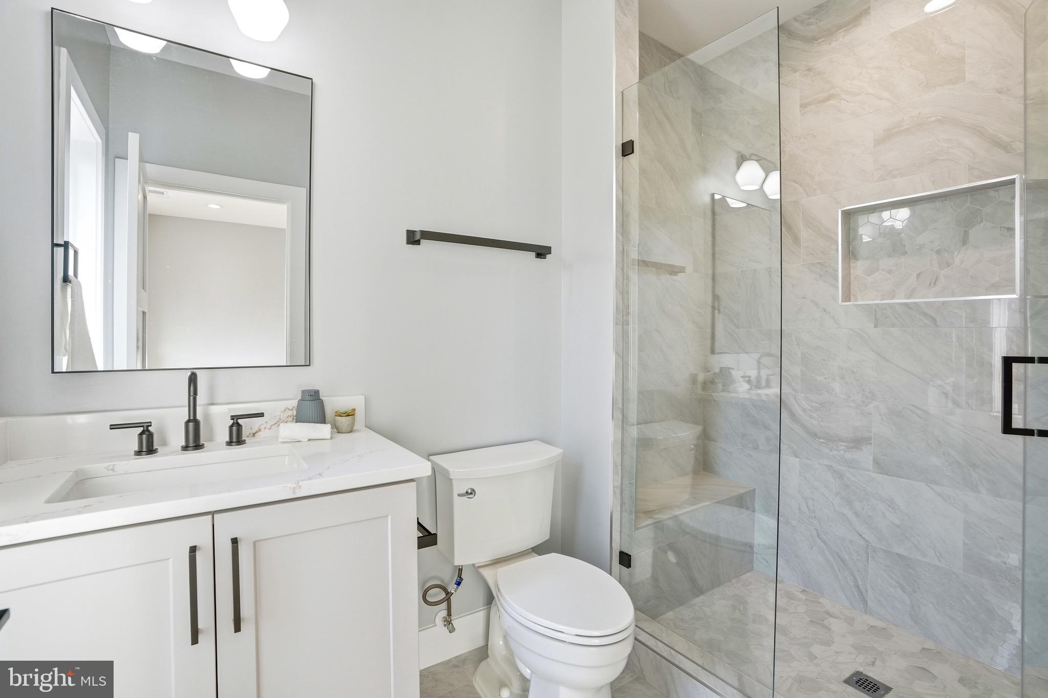 PIMMIT VIEW - Residential