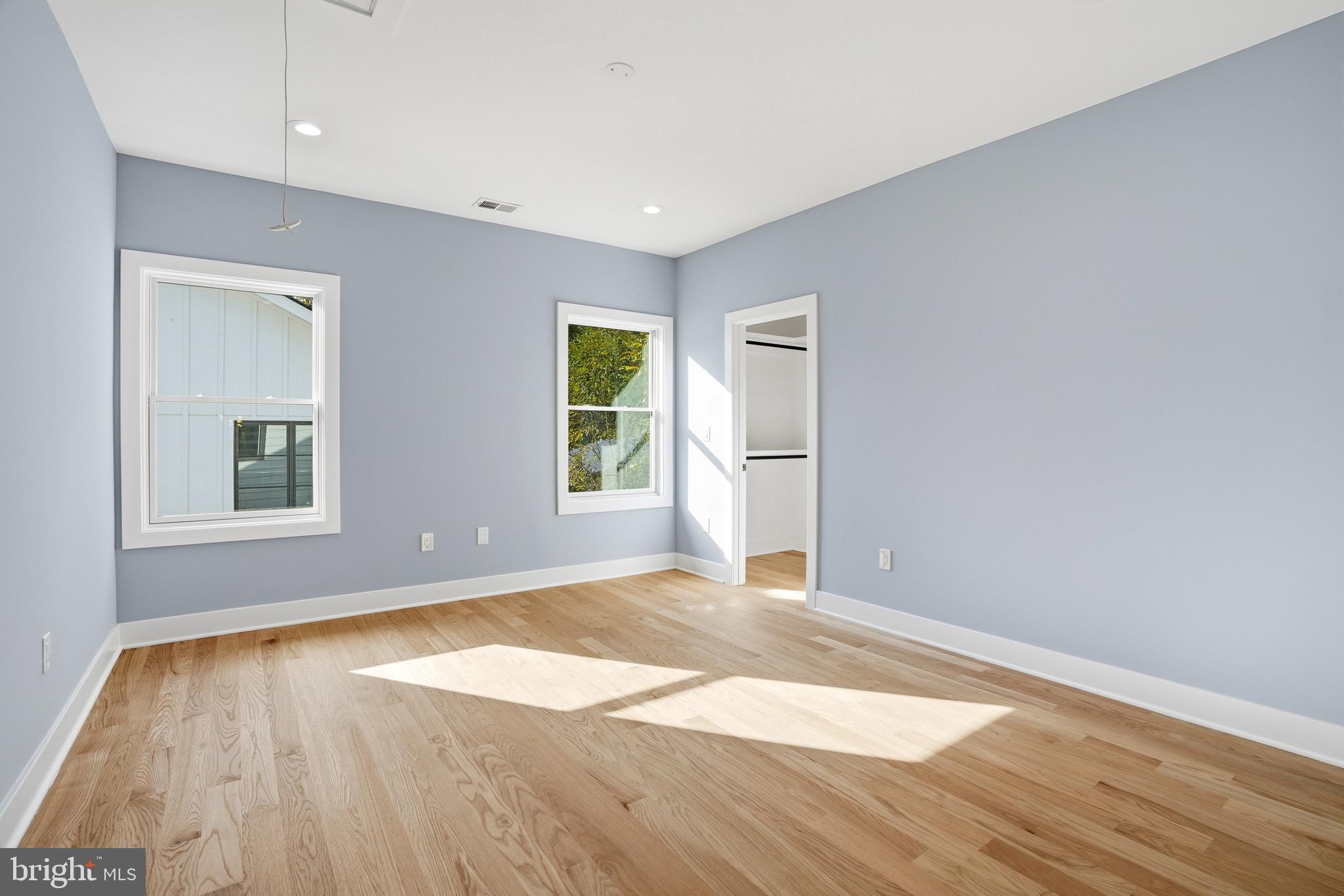 PIMMIT VIEW - Residential