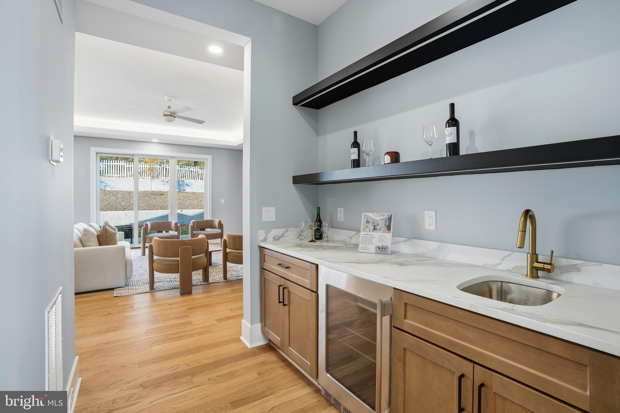 PIMMIT VIEW - Residential