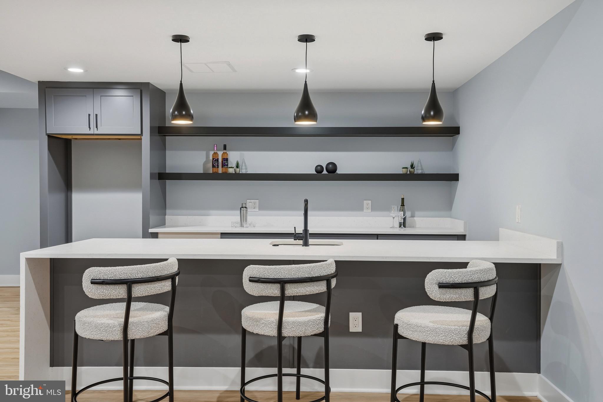 PIMMIT VIEW - Residential