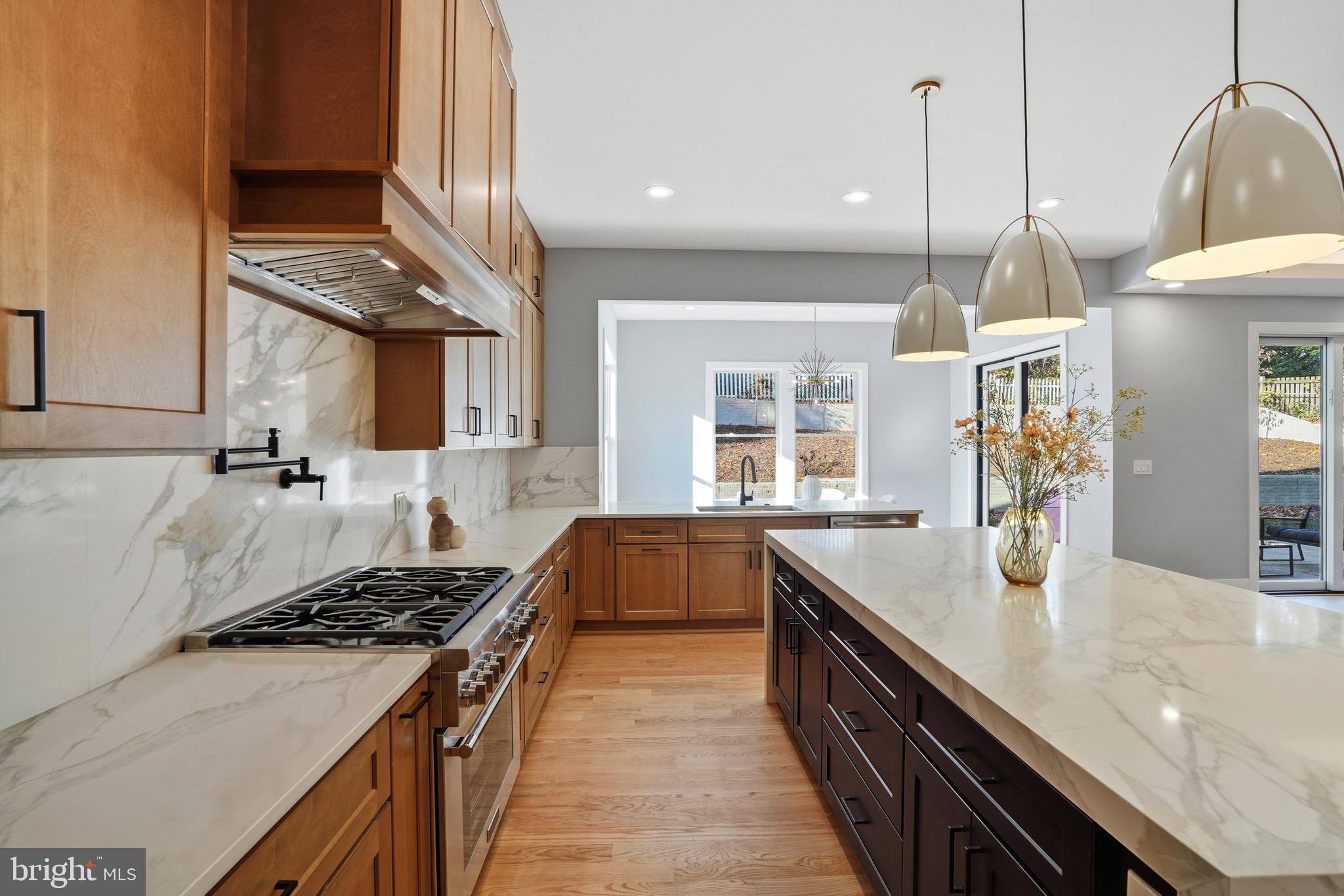 PIMMIT VIEW - Residential