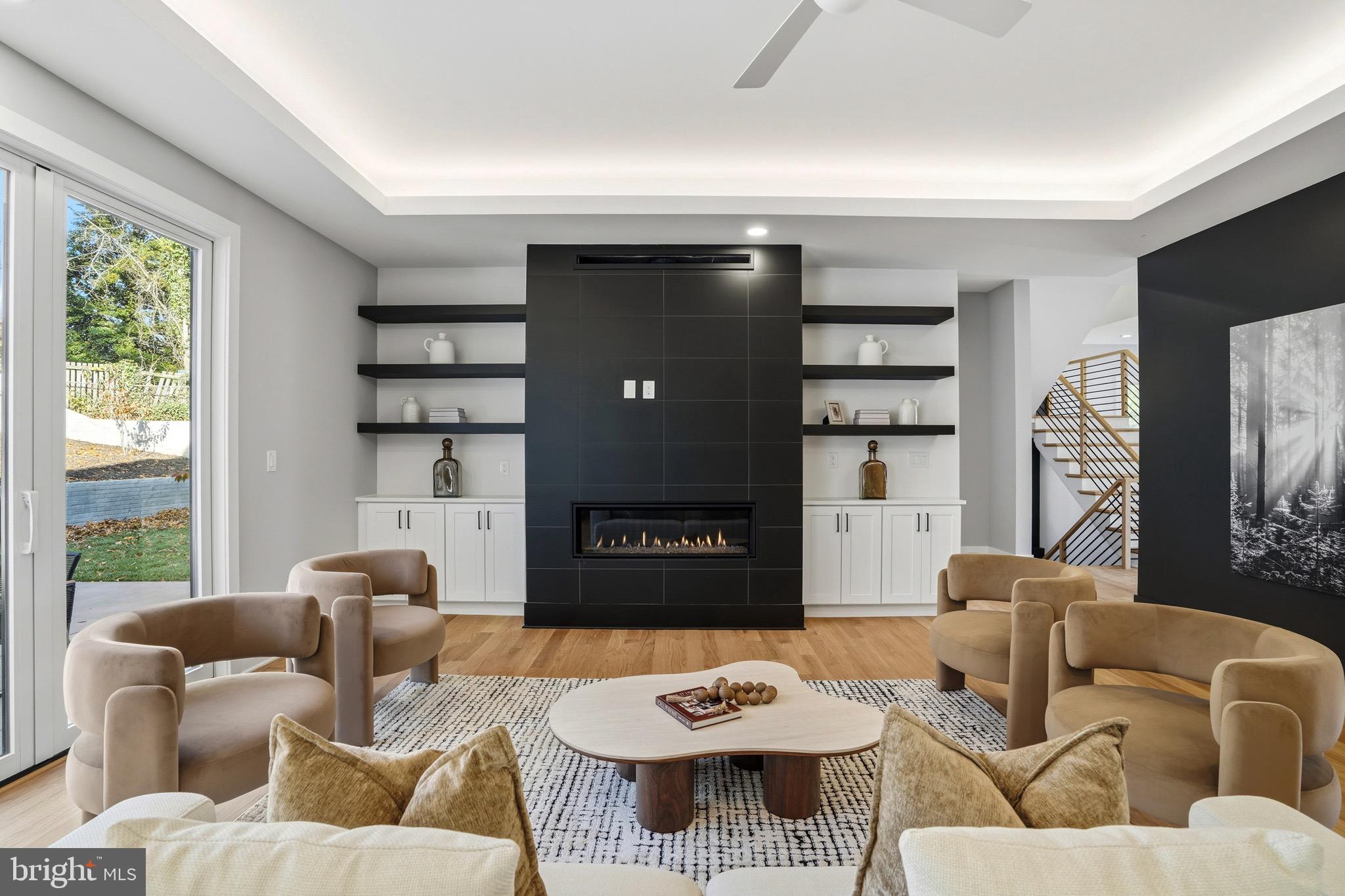 PIMMIT VIEW - Residential