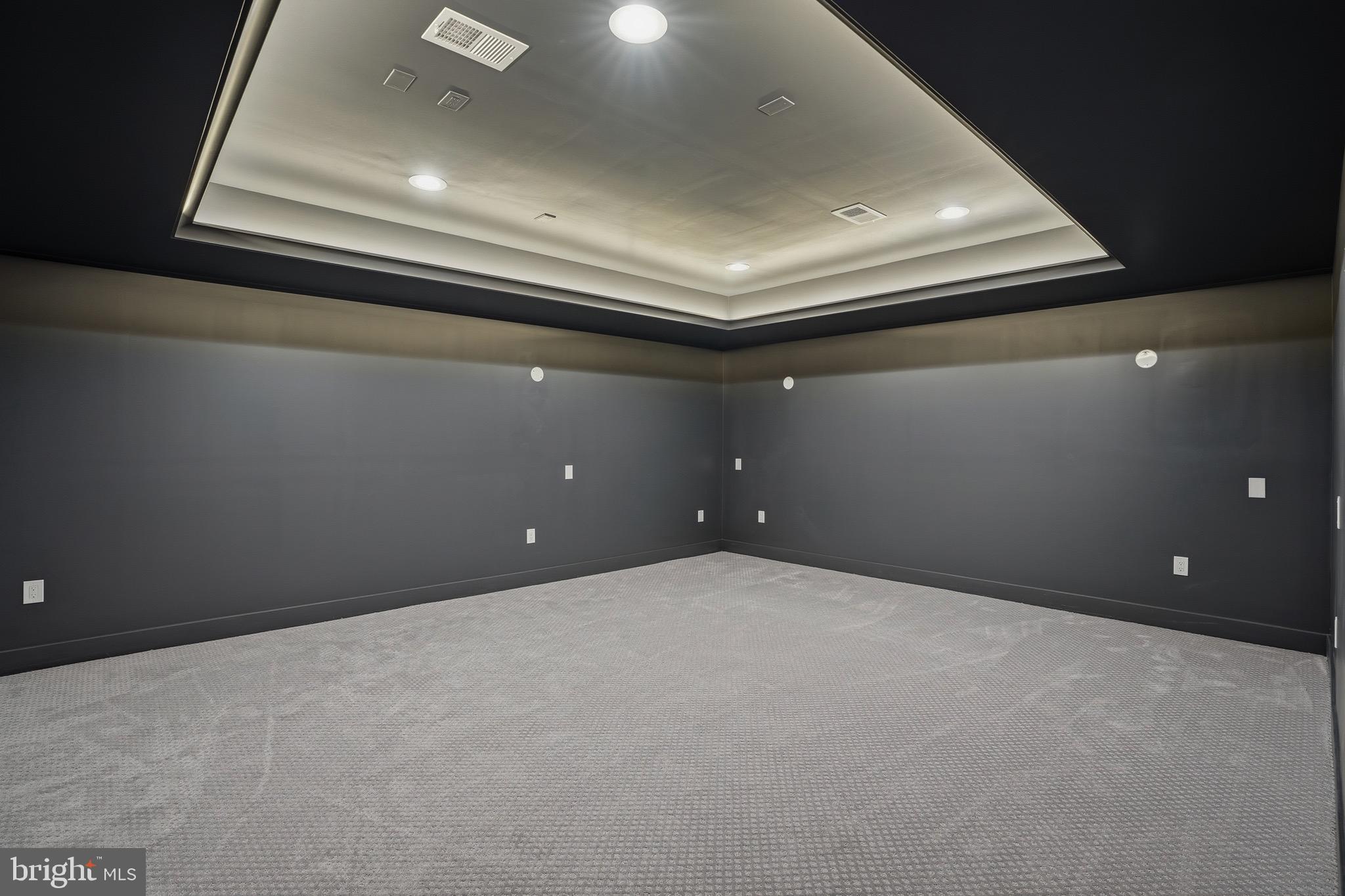 PIMMIT VIEW - Residential