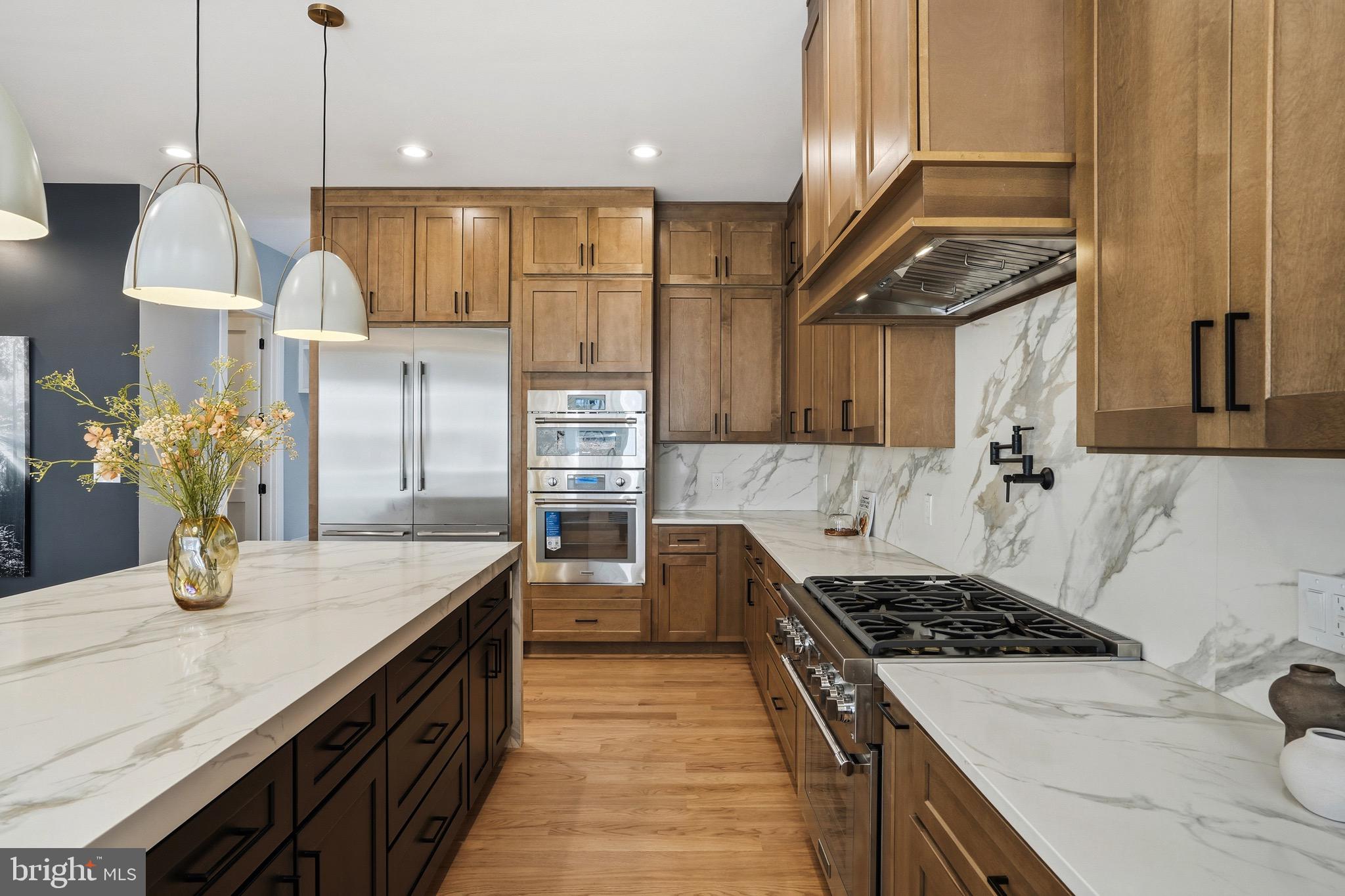 PIMMIT VIEW - Residential