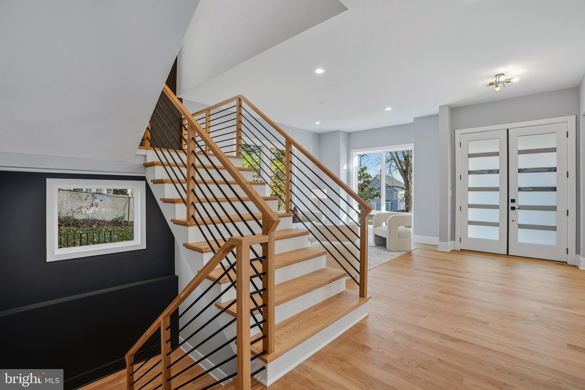 PIMMIT VIEW - Residential