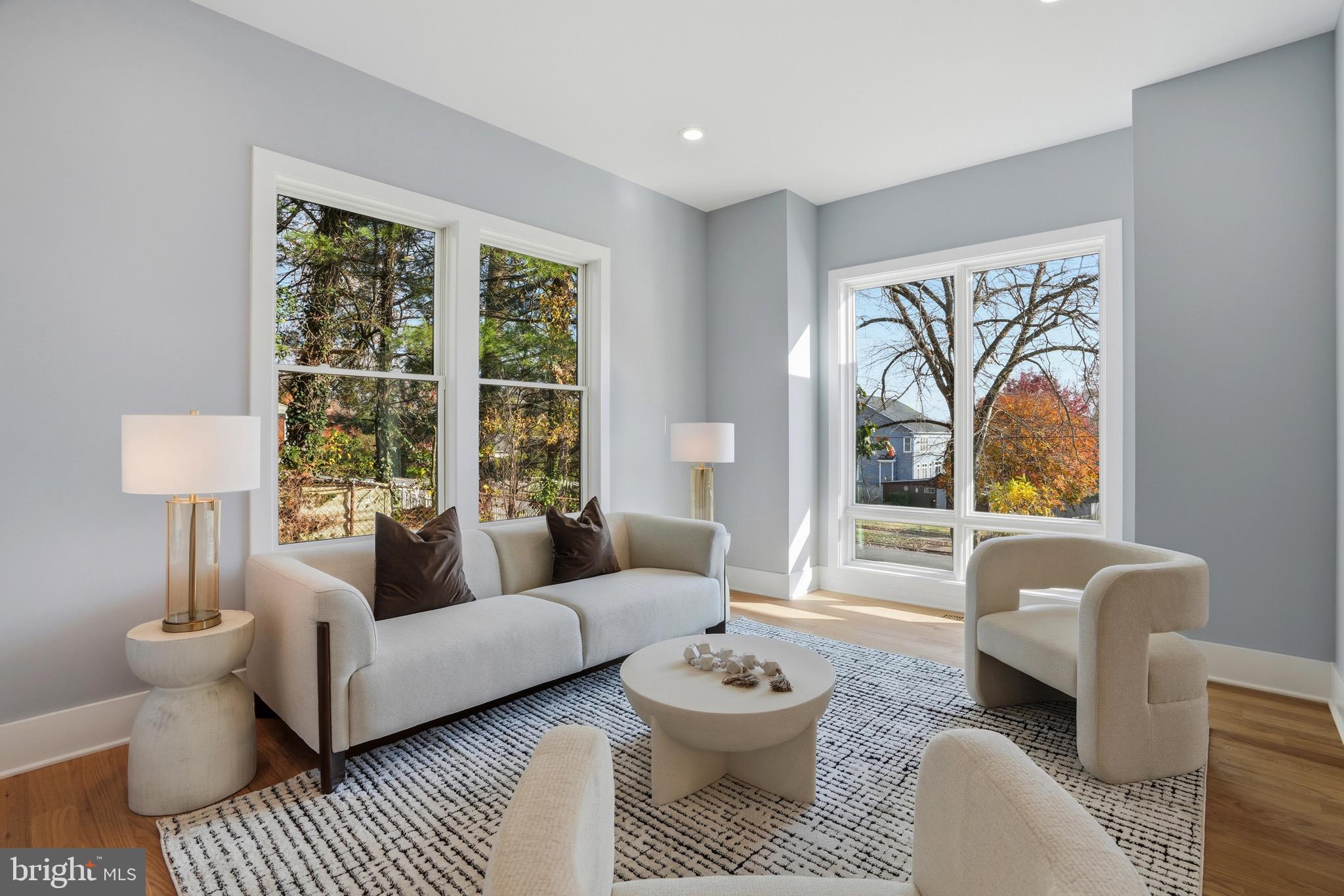 PIMMIT VIEW - Residential