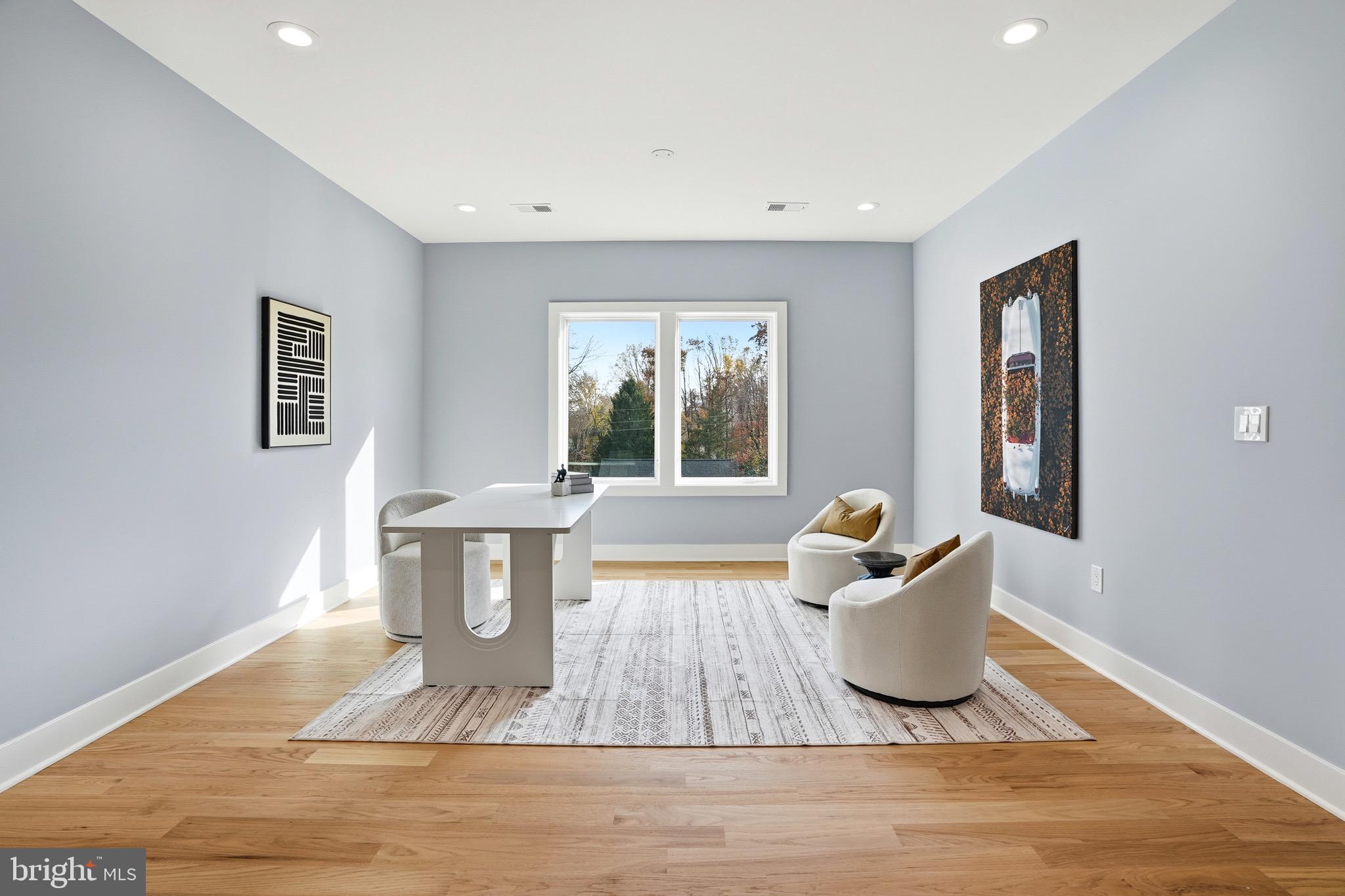 PIMMIT VIEW - Residential