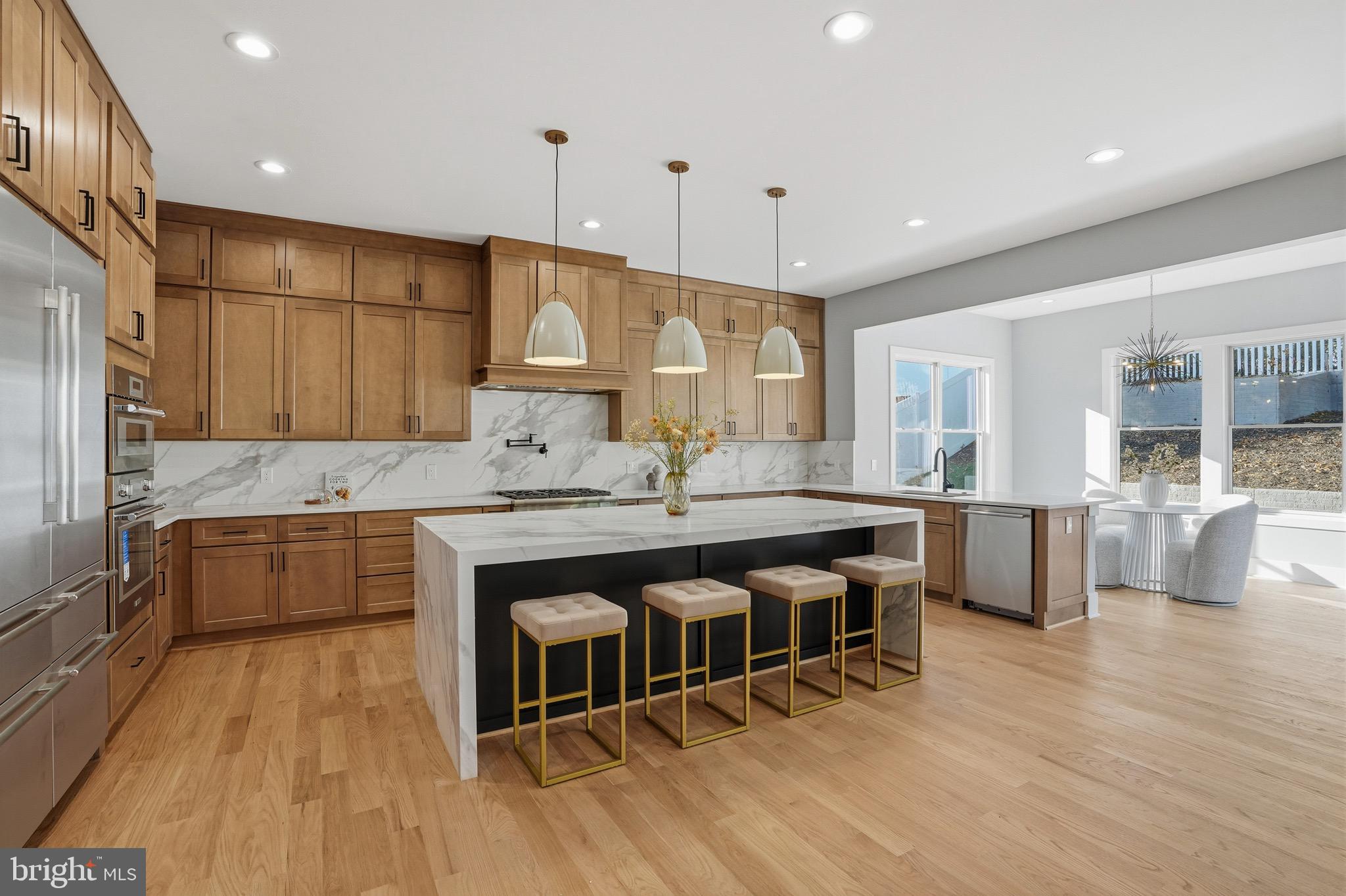 PIMMIT VIEW - Residential