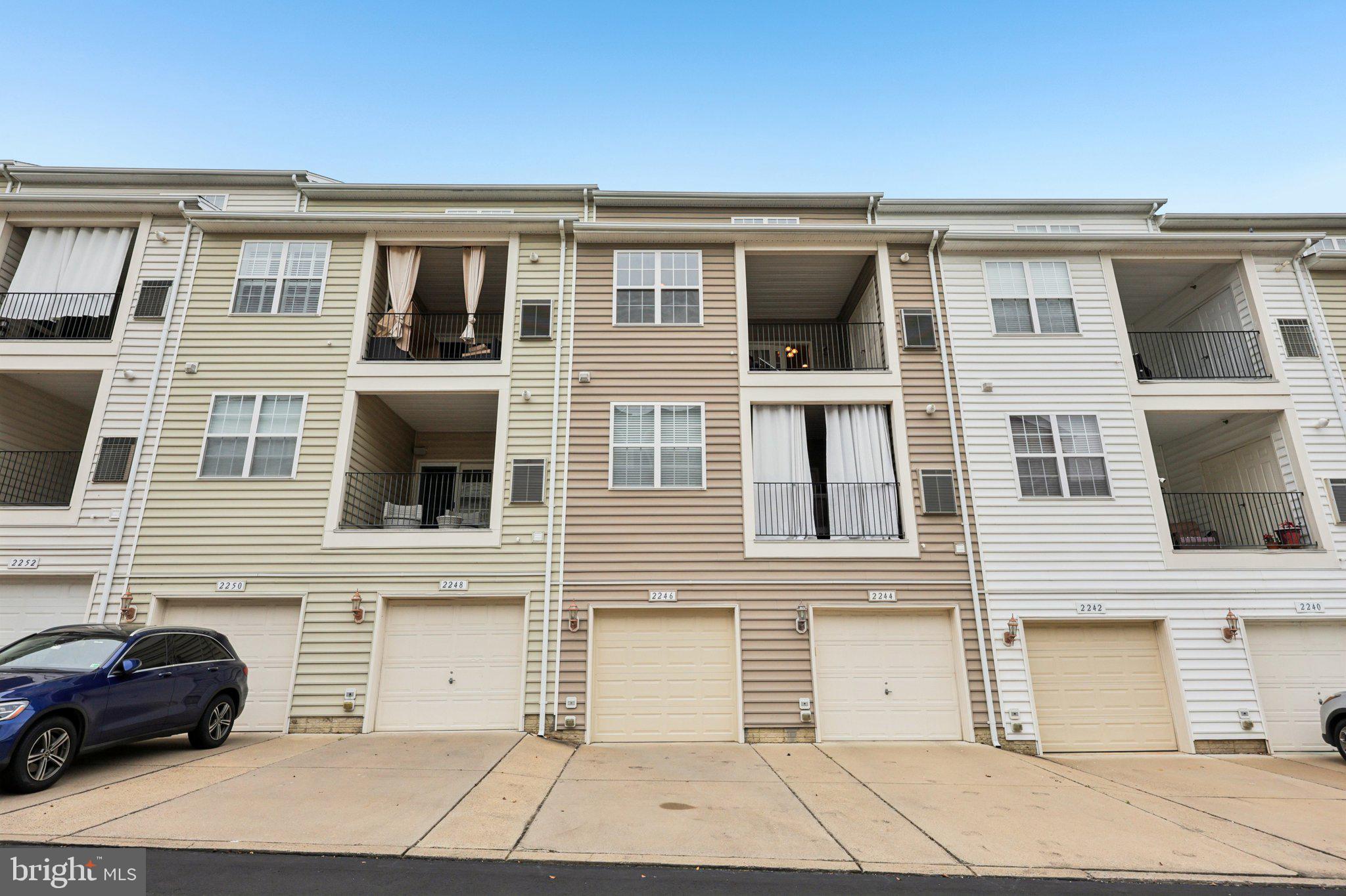 POTOMAC CLUB - Residential